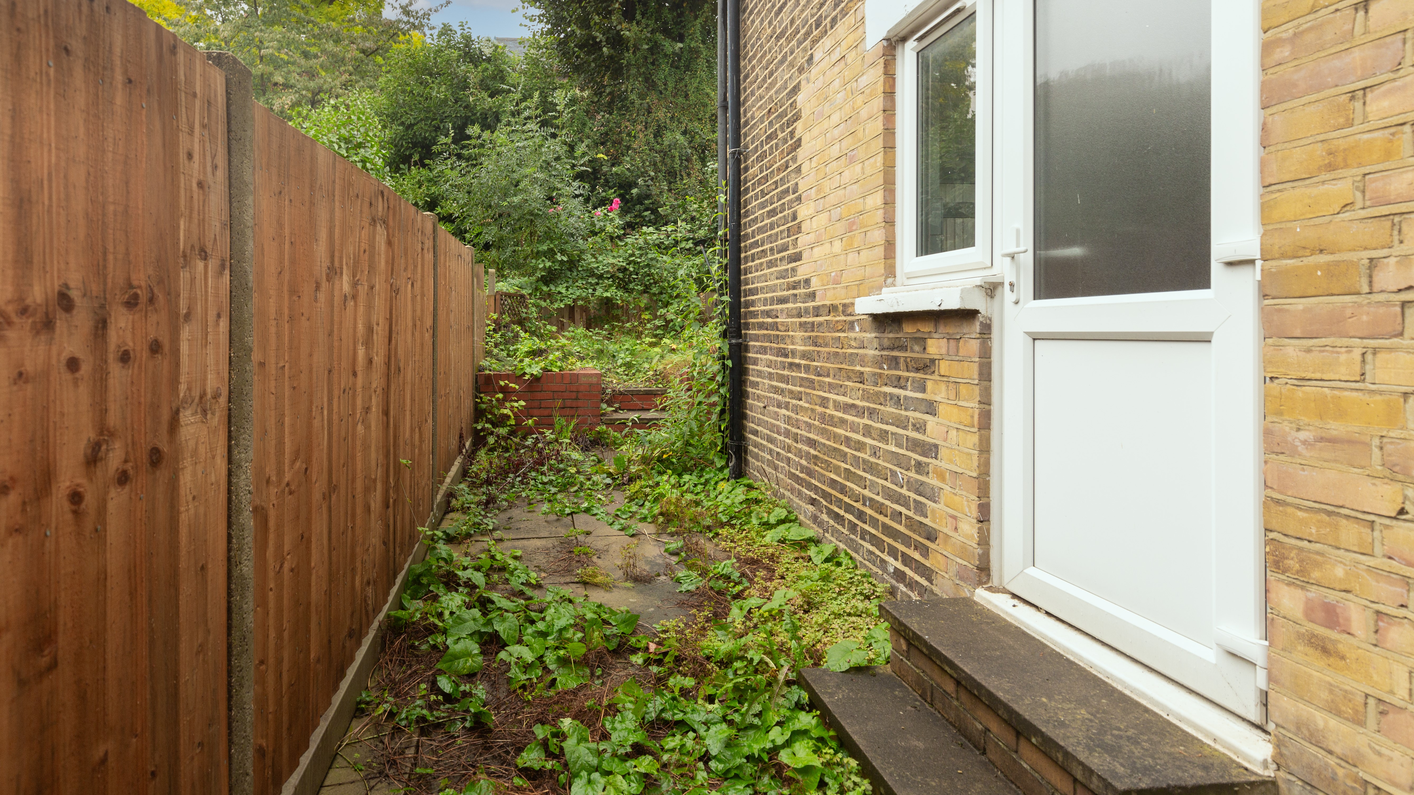 Flat A and B, 98 Embleton Road, Lewisham, London, SE13 7DG
