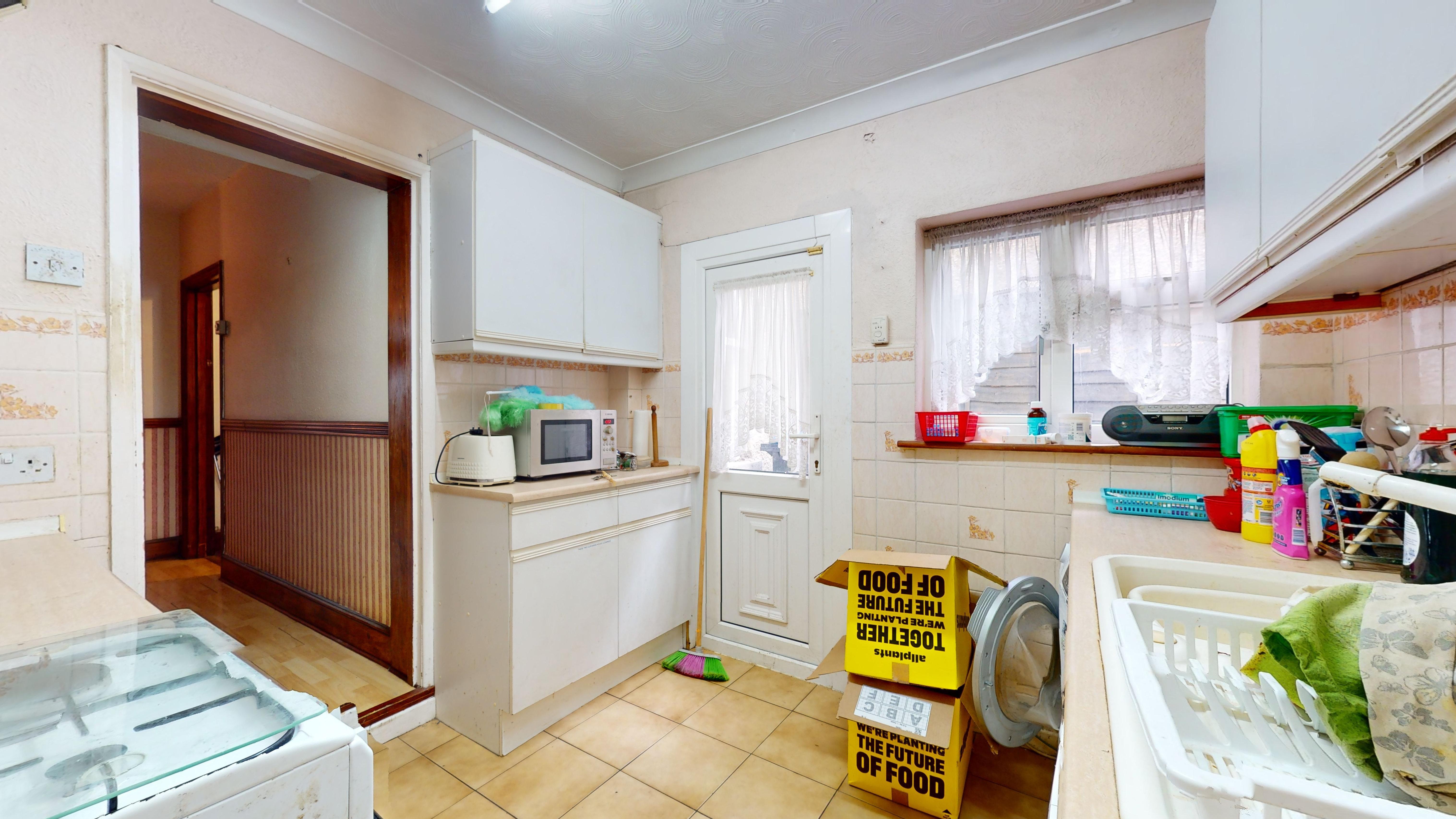 13 Pemdevon Road, Croydon, CR0 3QQ