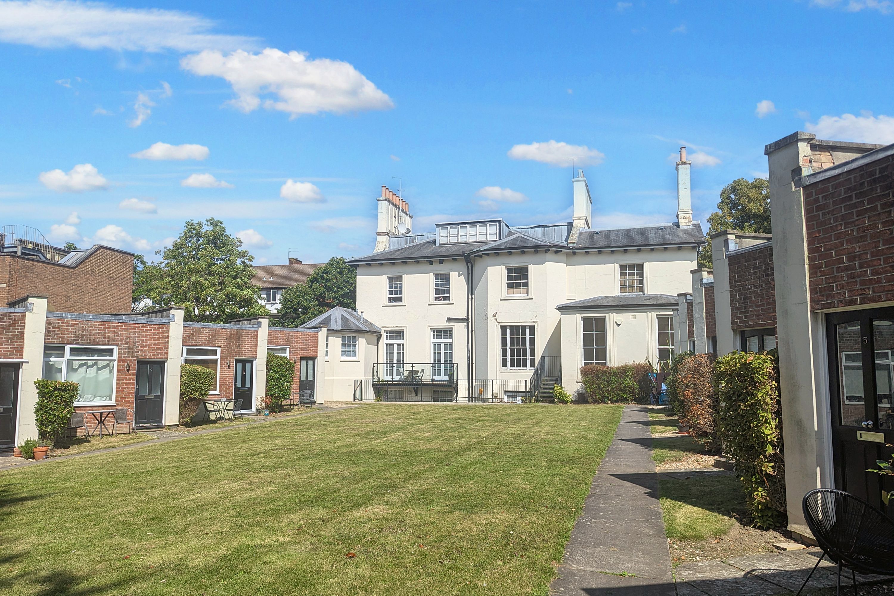 Flat M, The Lodge, 22 Leigham Court Road, Streatham, London, SW16 2PL