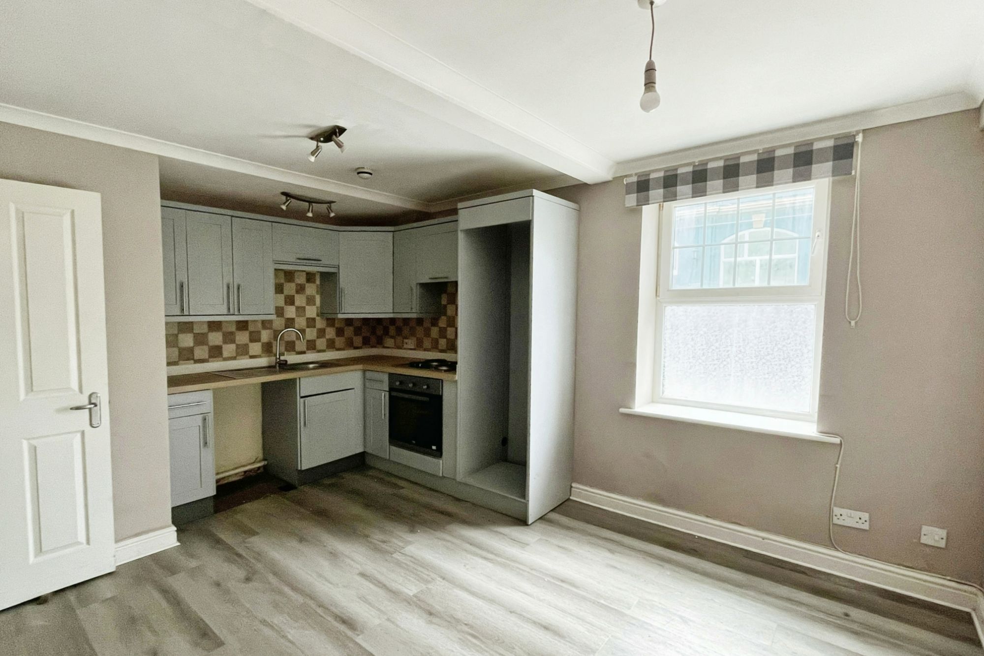 Ocean House, 29 Latimer Road, Eastbourne, East Sussex BN22 7BZ