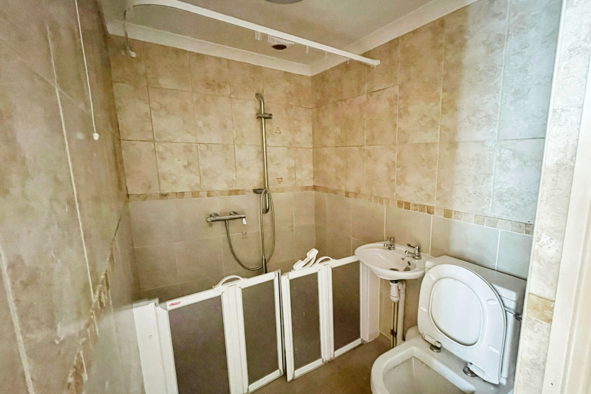 Ocean House, 29 Latimer Road, Eastbourne, East Sussex BN22 7BZ