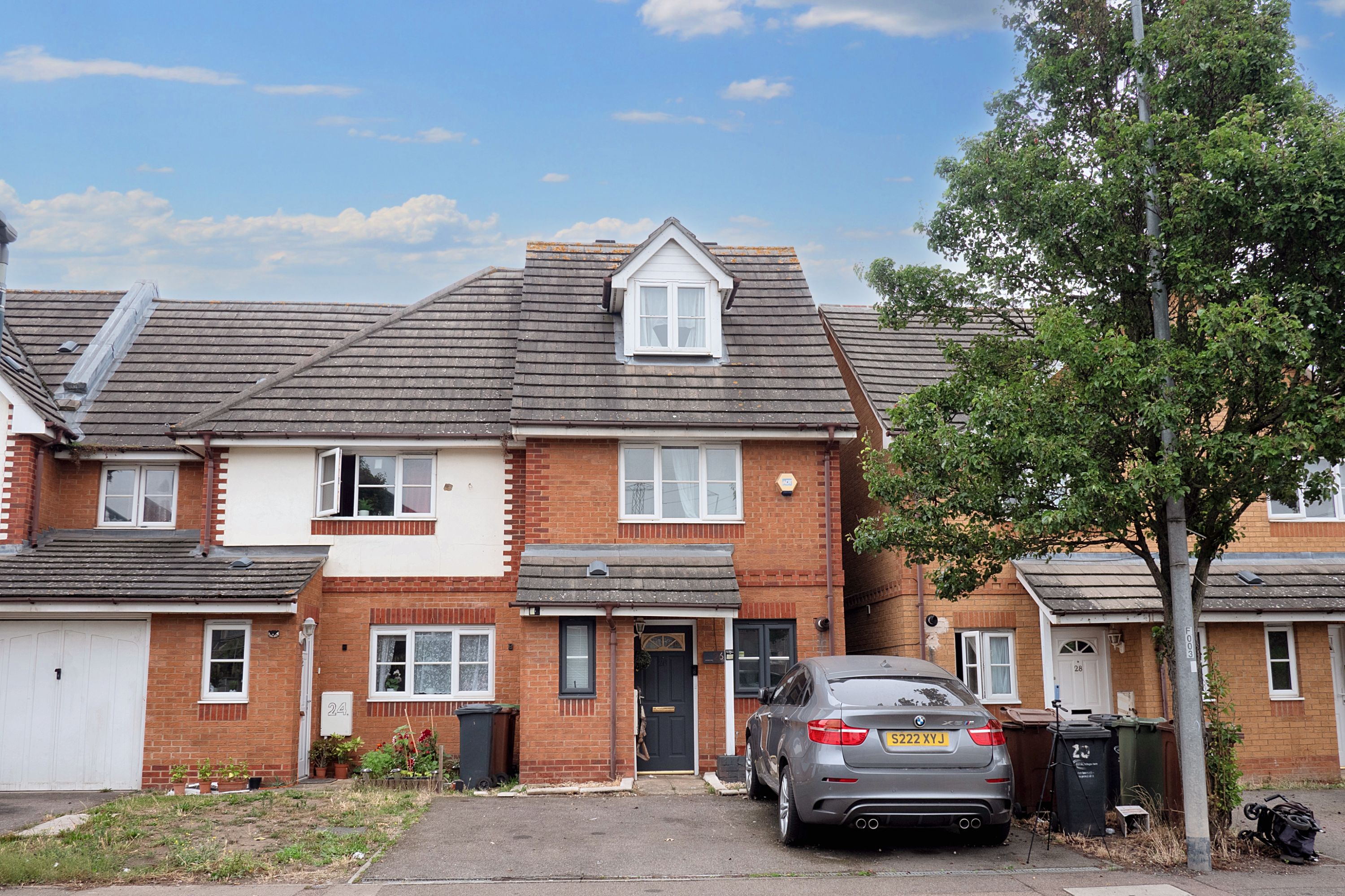 26 Mallards Road, Barking, IG11 0GY