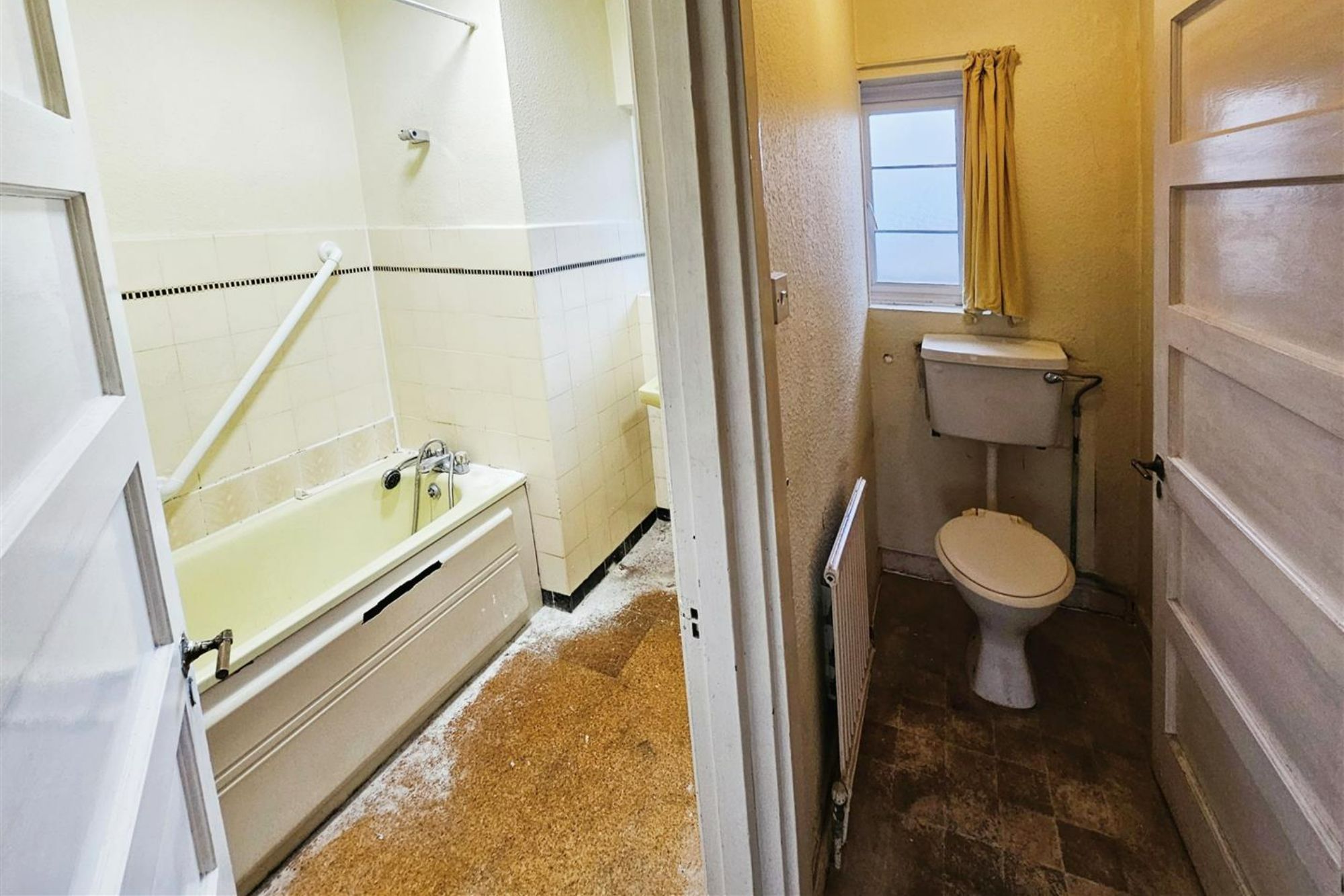 24 Whittington Court, Alymer Road,  East Finchley, London N2 0BT