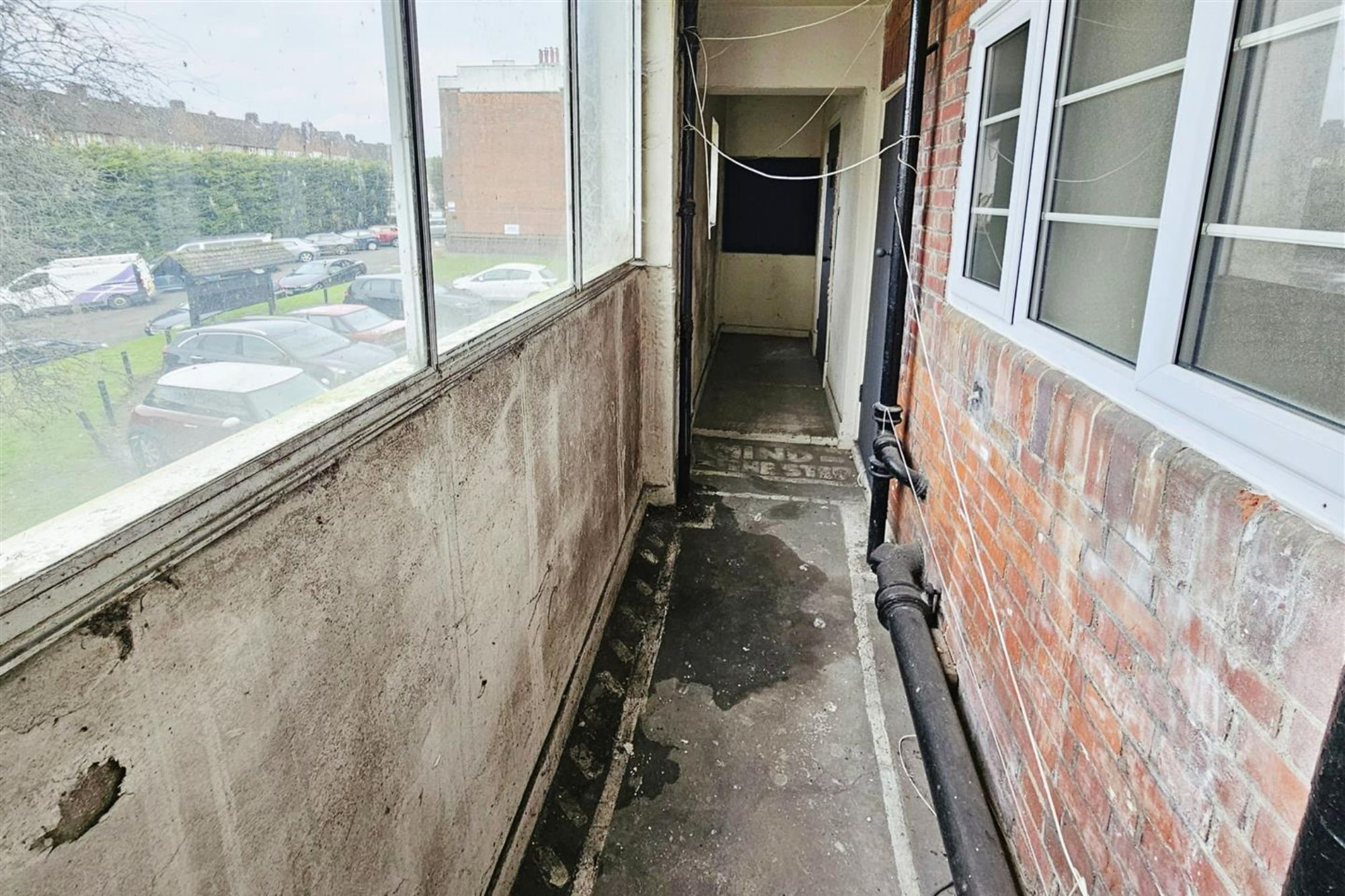 24 Whittington Court, Alymer Road,  East Finchley, London N2 0BT
