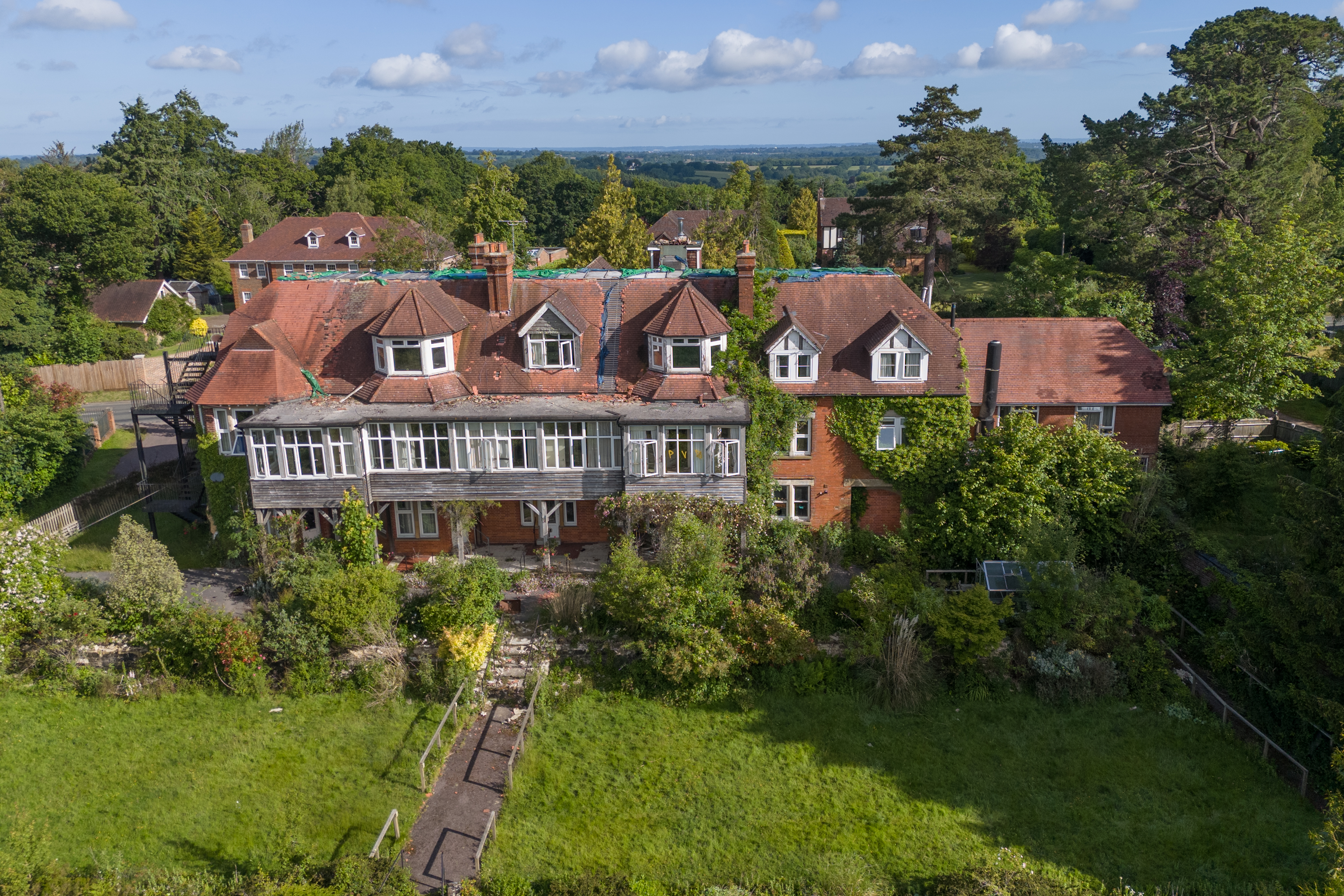 Weald Hall, Mayfield Lane, Wadhurst, East Sussex, TN5 6HX