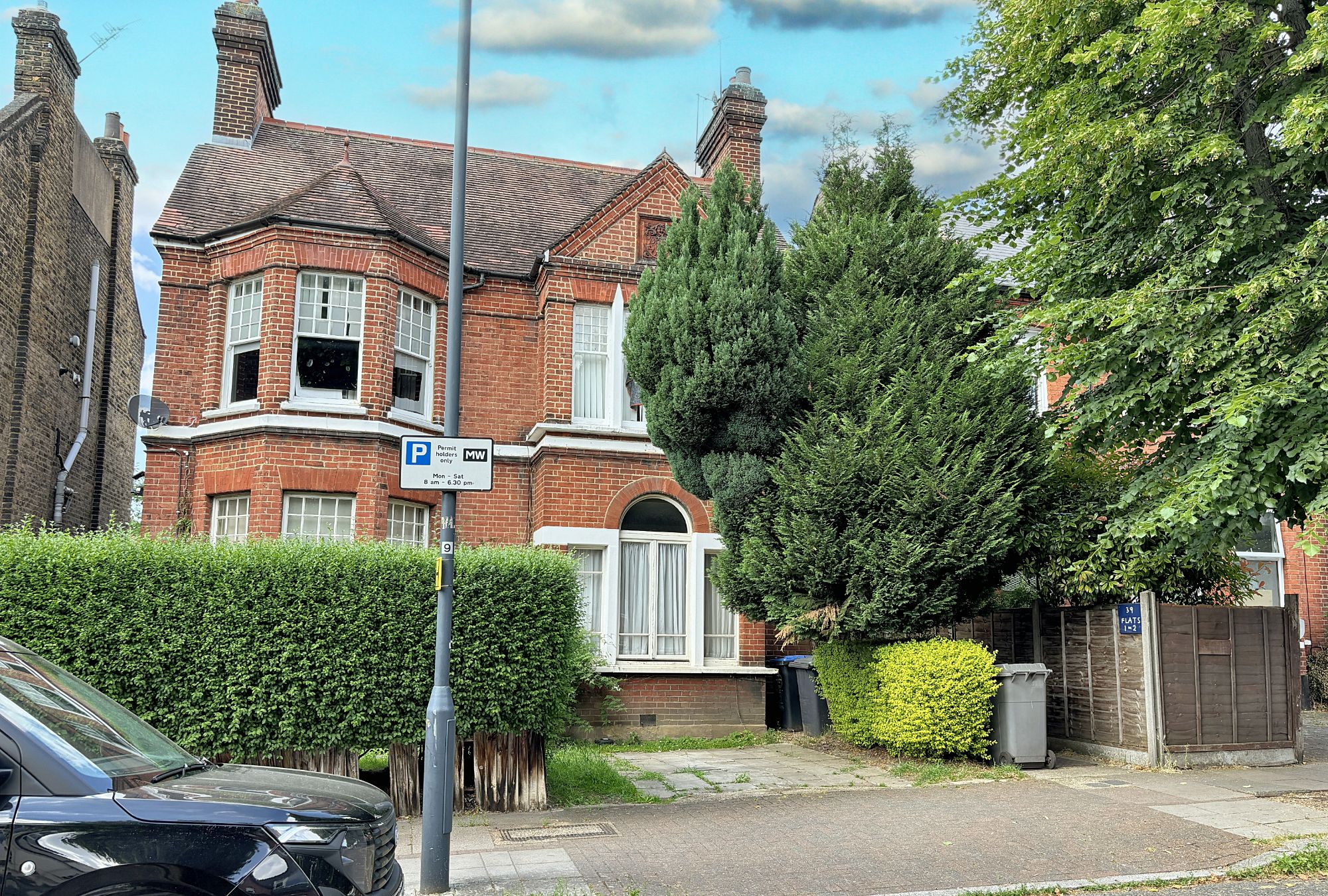 Flat 2, 39 St Pauls Avenue, Willesden, London NW2 5SS