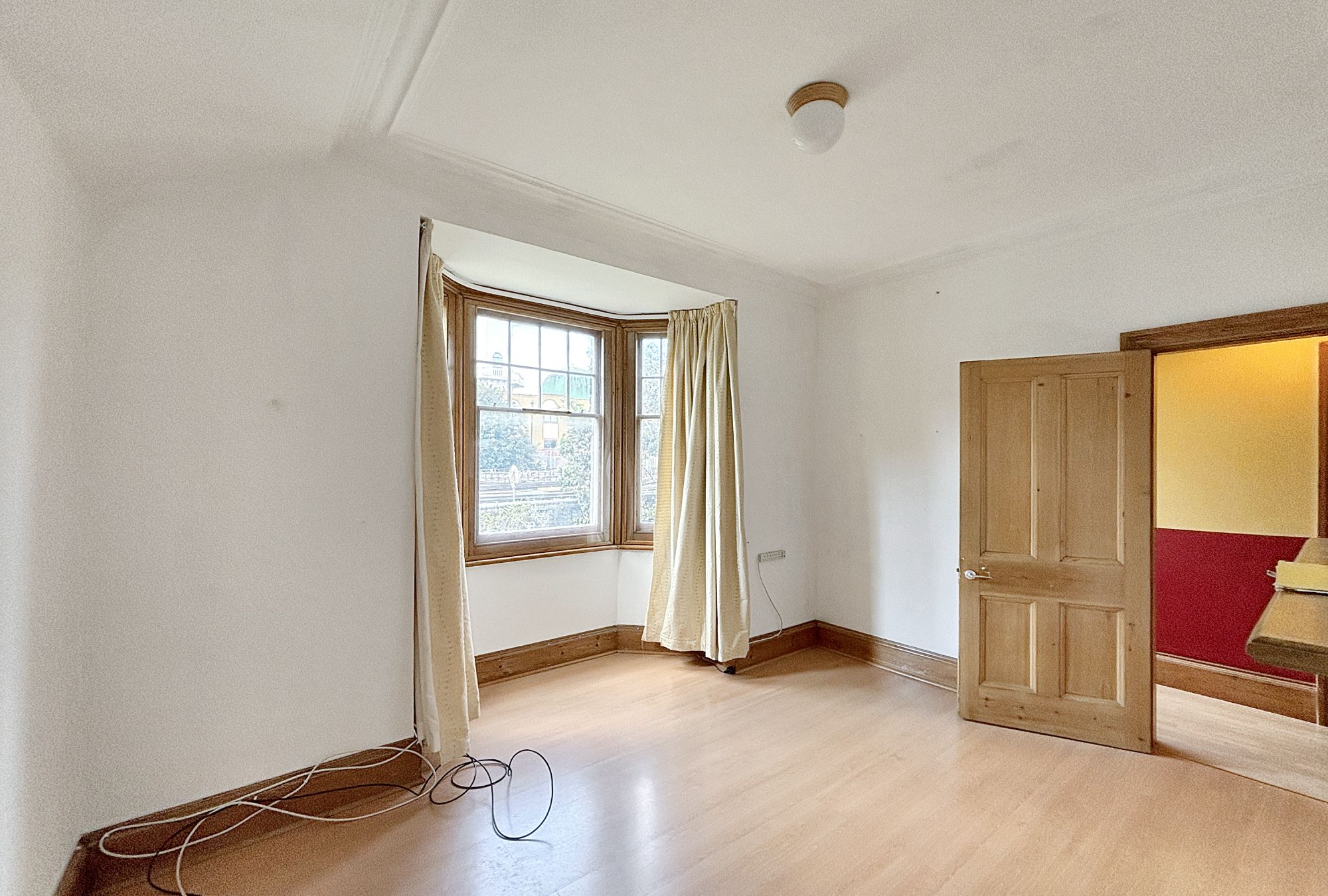 Flat 2, 39 St Pauls Avenue, Willesden, London NW2 5SS