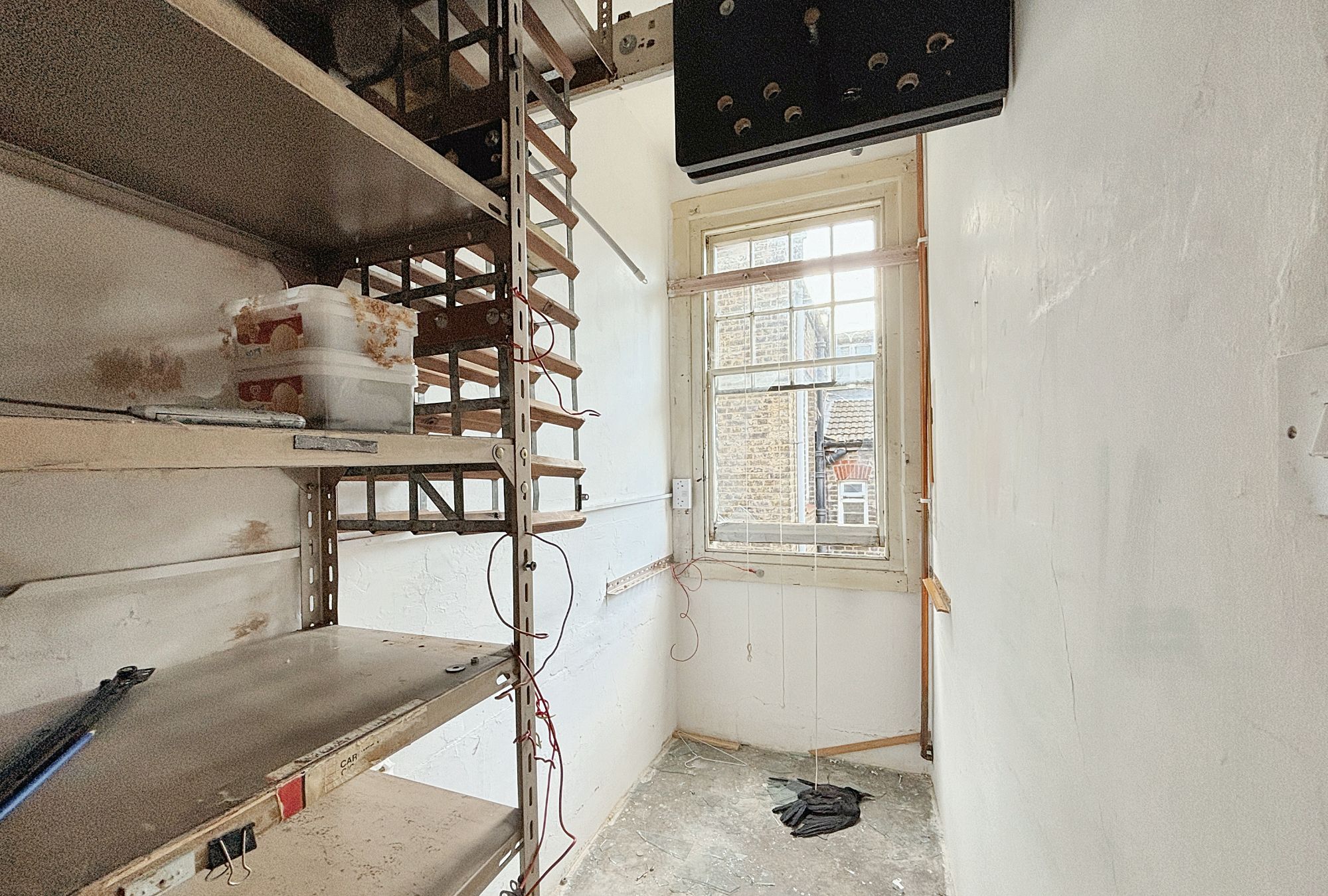 Flat 2, 39 St Pauls Avenue, Willesden, London NW2 5SS