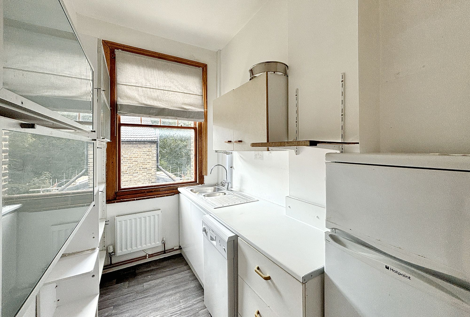 Flat 2, 39 St Pauls Avenue, Willesden, London NW2 5SS