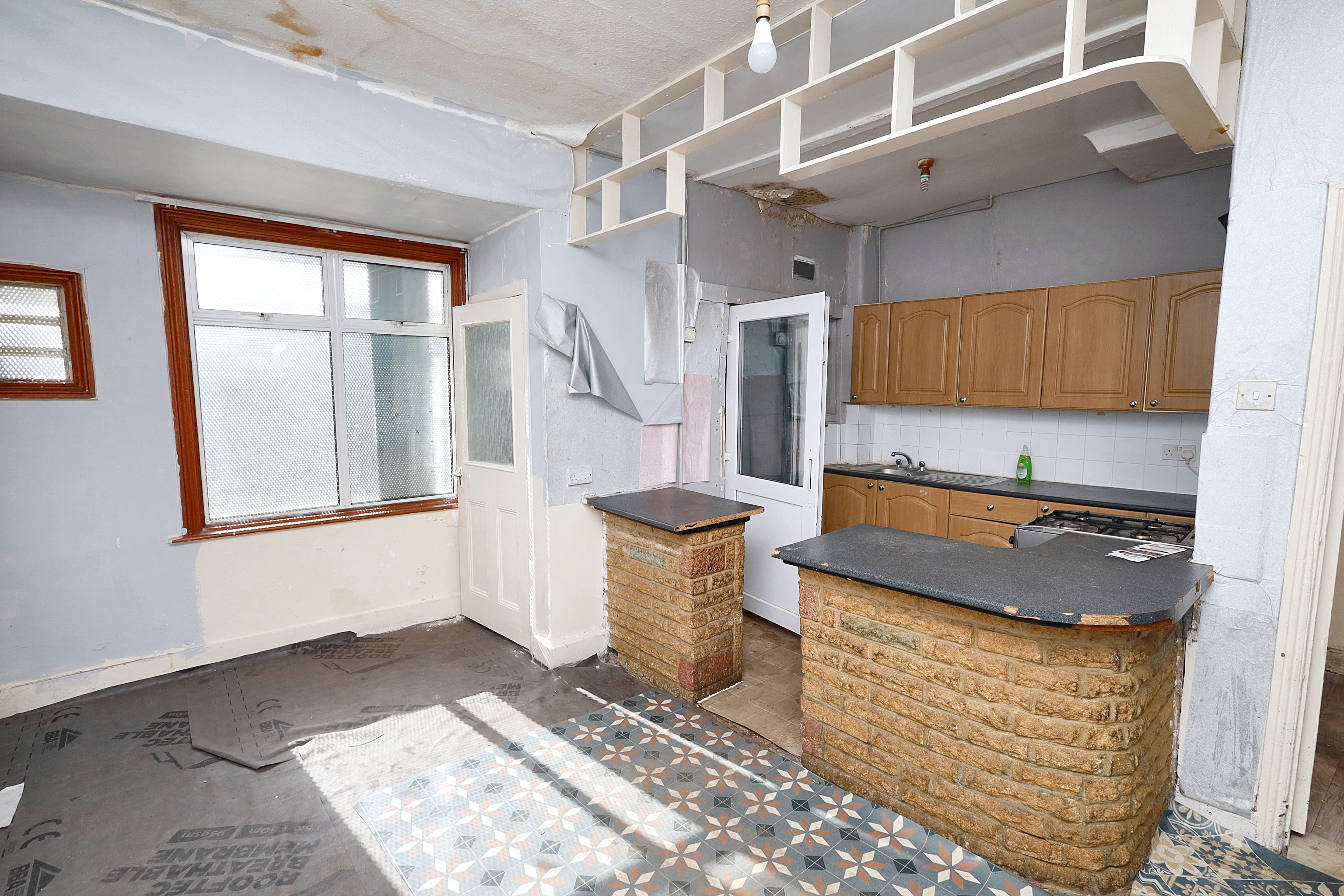 48 Lowbrook Road, Ilford, Essex, IG1 2HB