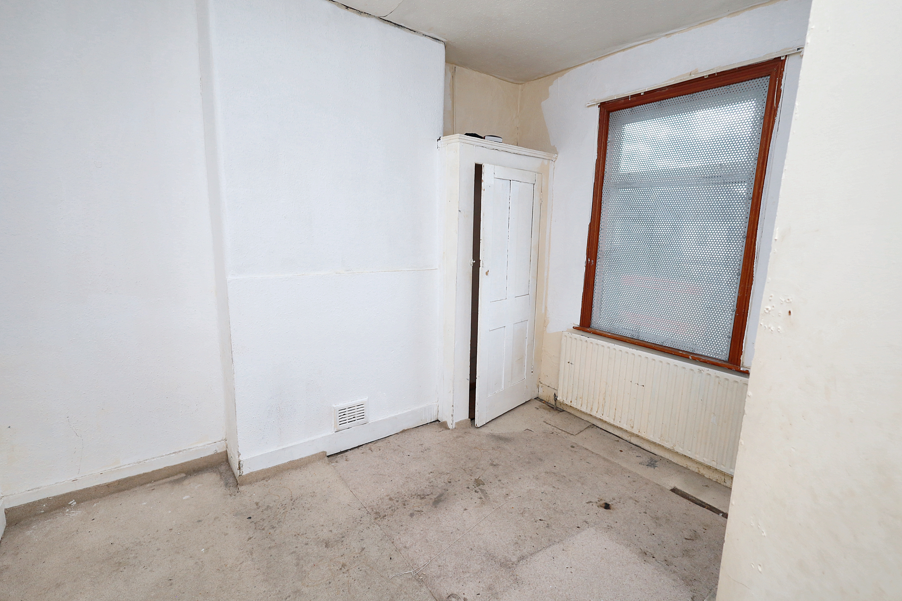 48 Lowbrook Road, Ilford, Essex, IG1 2HB