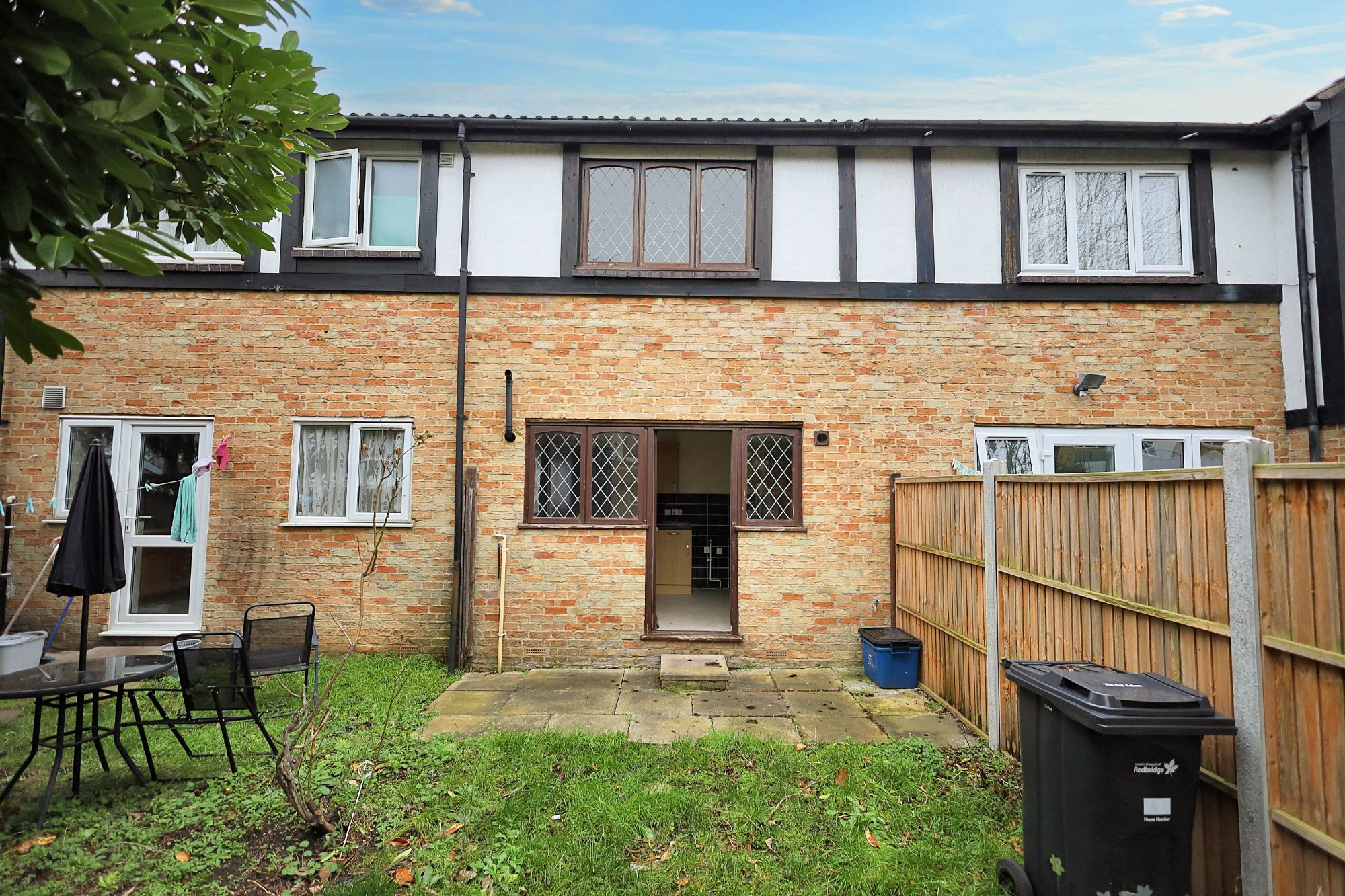111 Grove Road, Romford, Essex, RM6 4PE