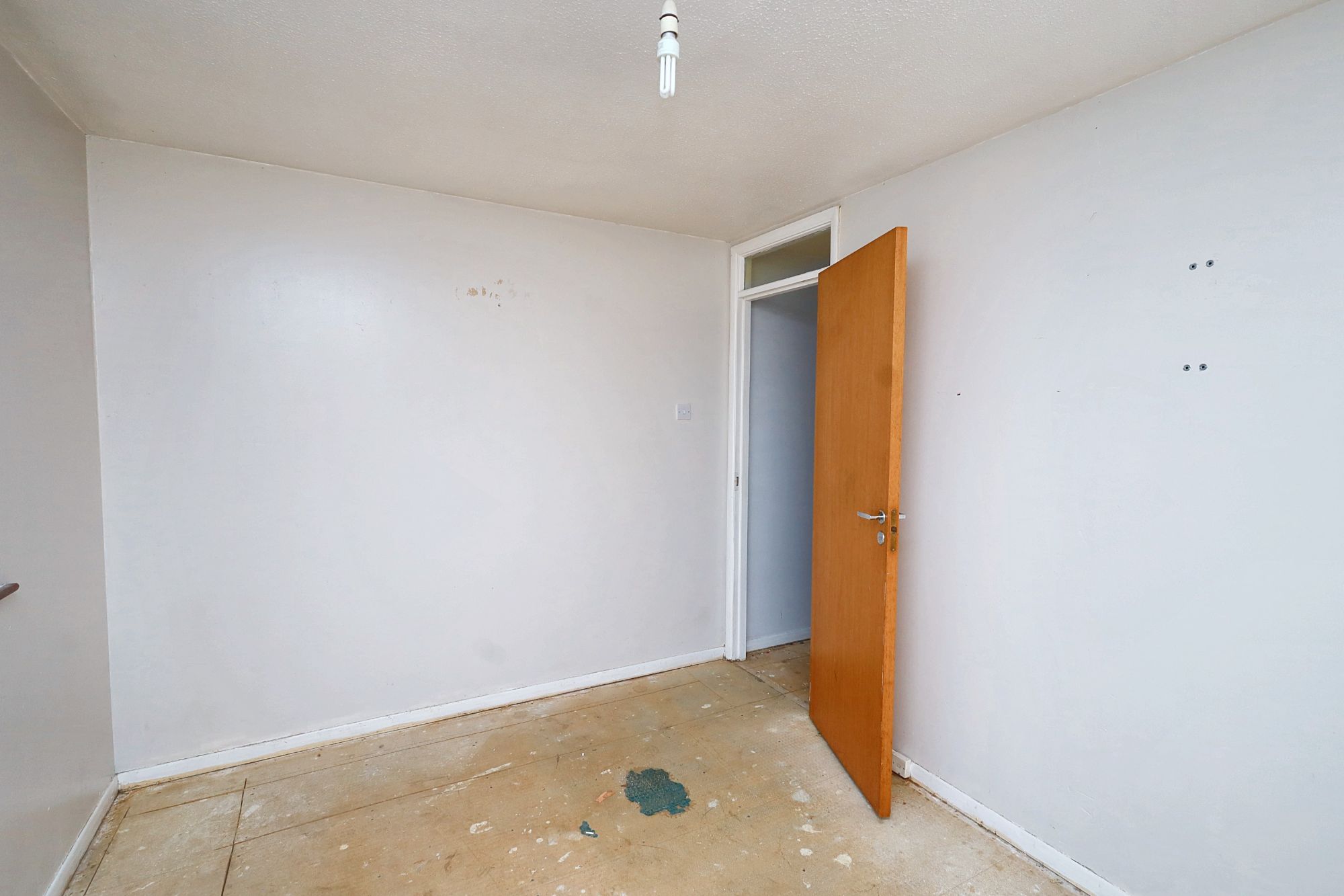 111 Grove Road, Romford, Essex, RM6 4PE