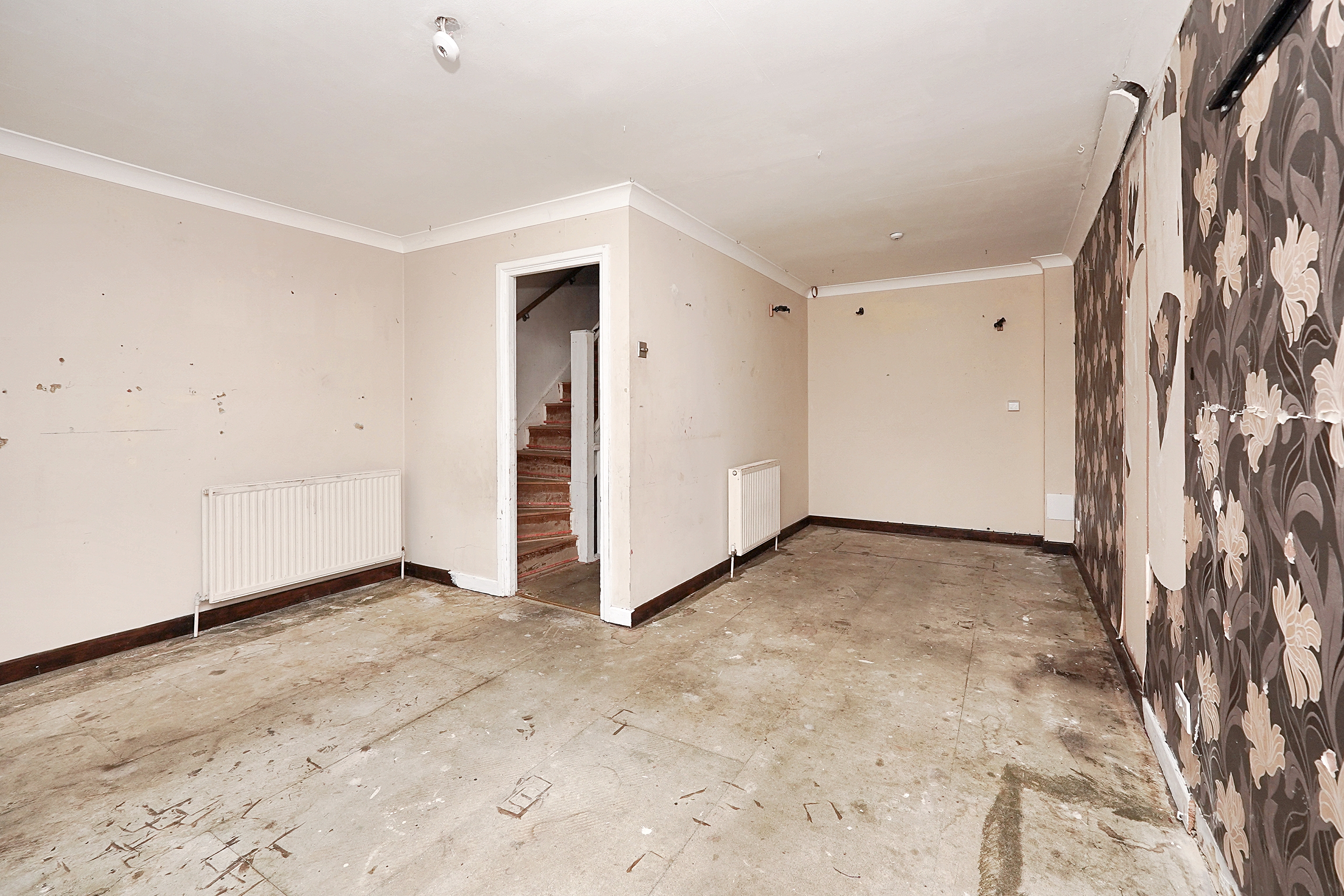 18 Battery Point, Sandgate, Hythe, Kent, CT21 5RR