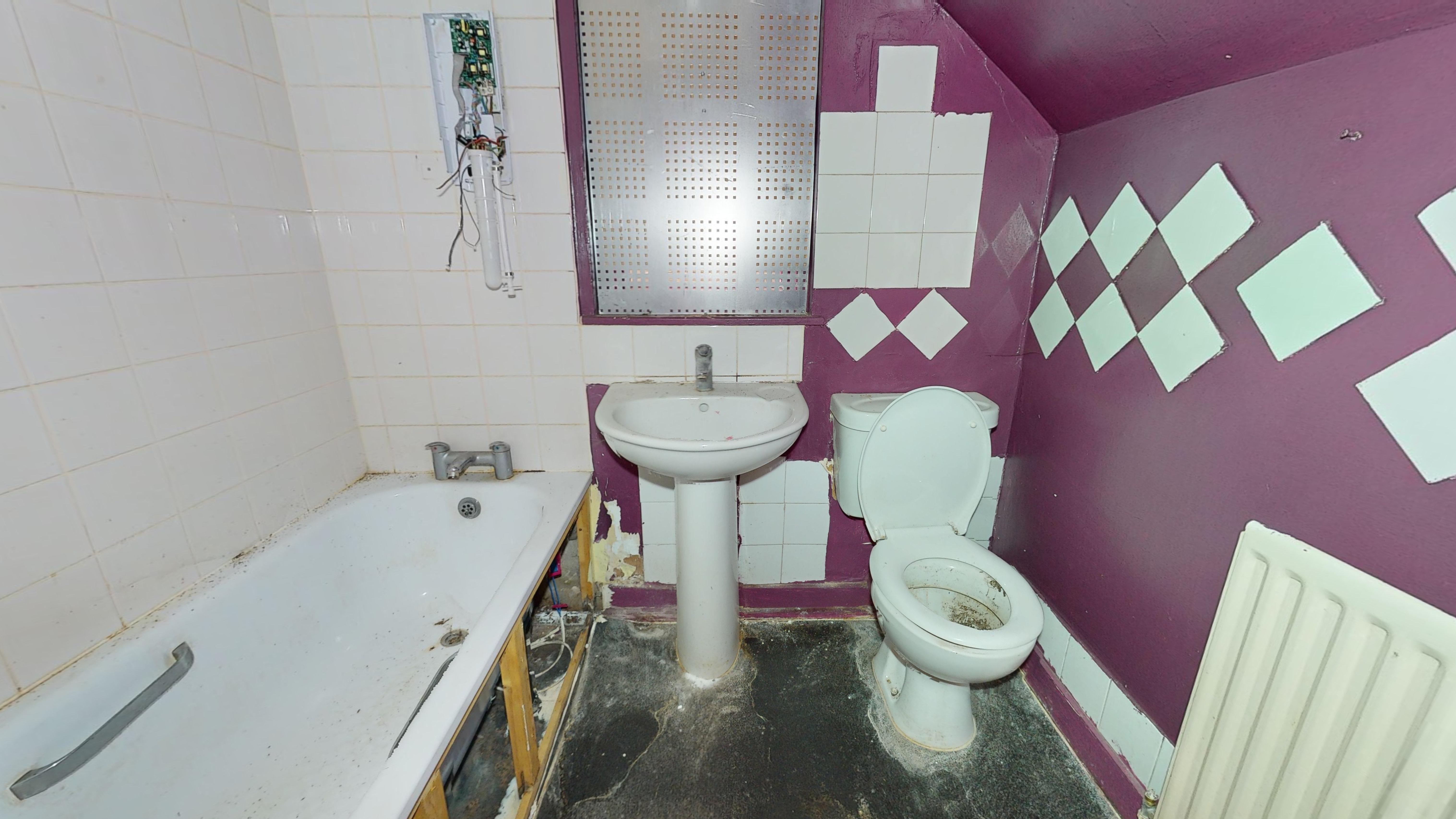 527B Chiswick High Road, London, W4 3AY