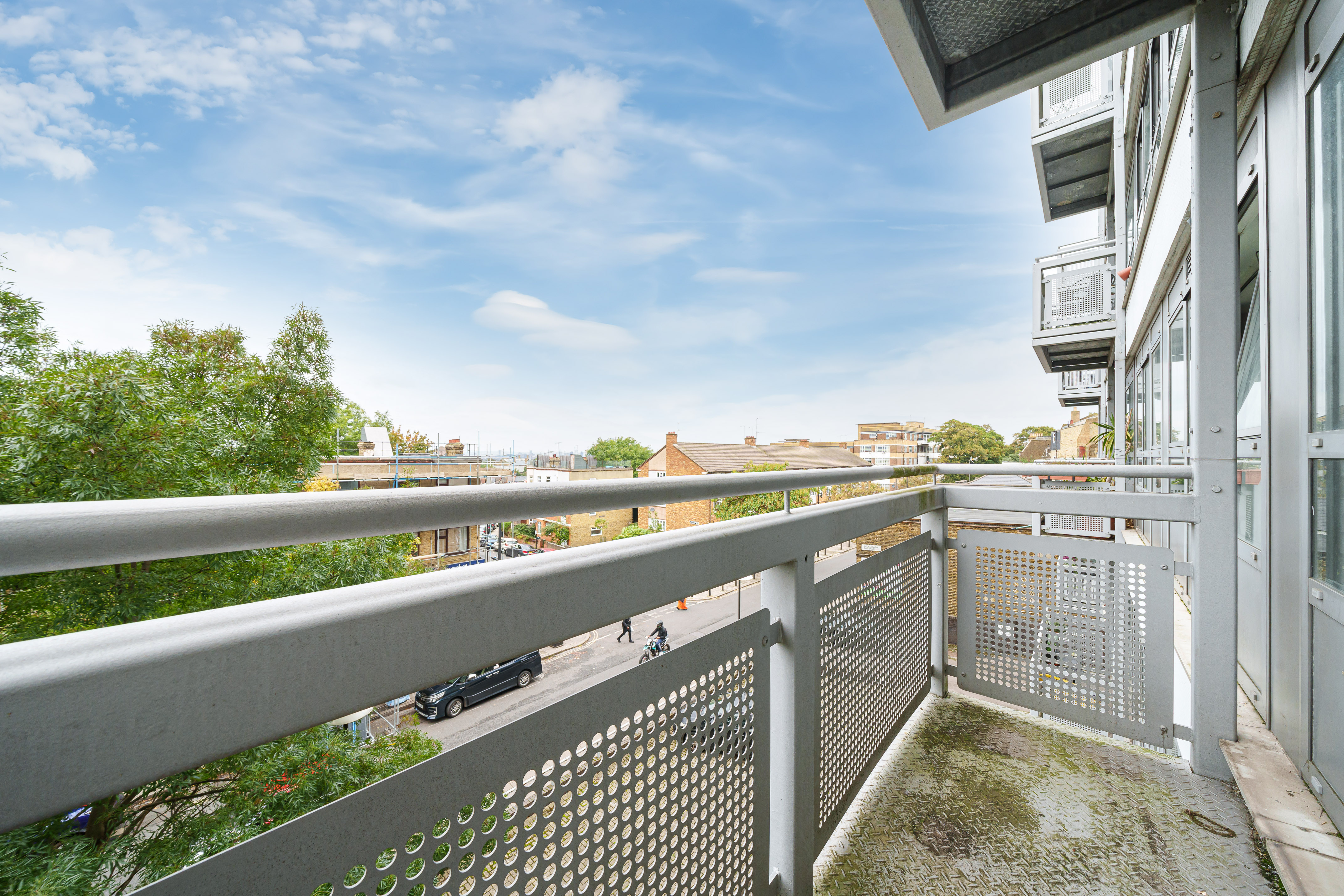 Flat 201 Courtenay House, 9 New Park Road, Brixton Hill, London, SW2 4DN