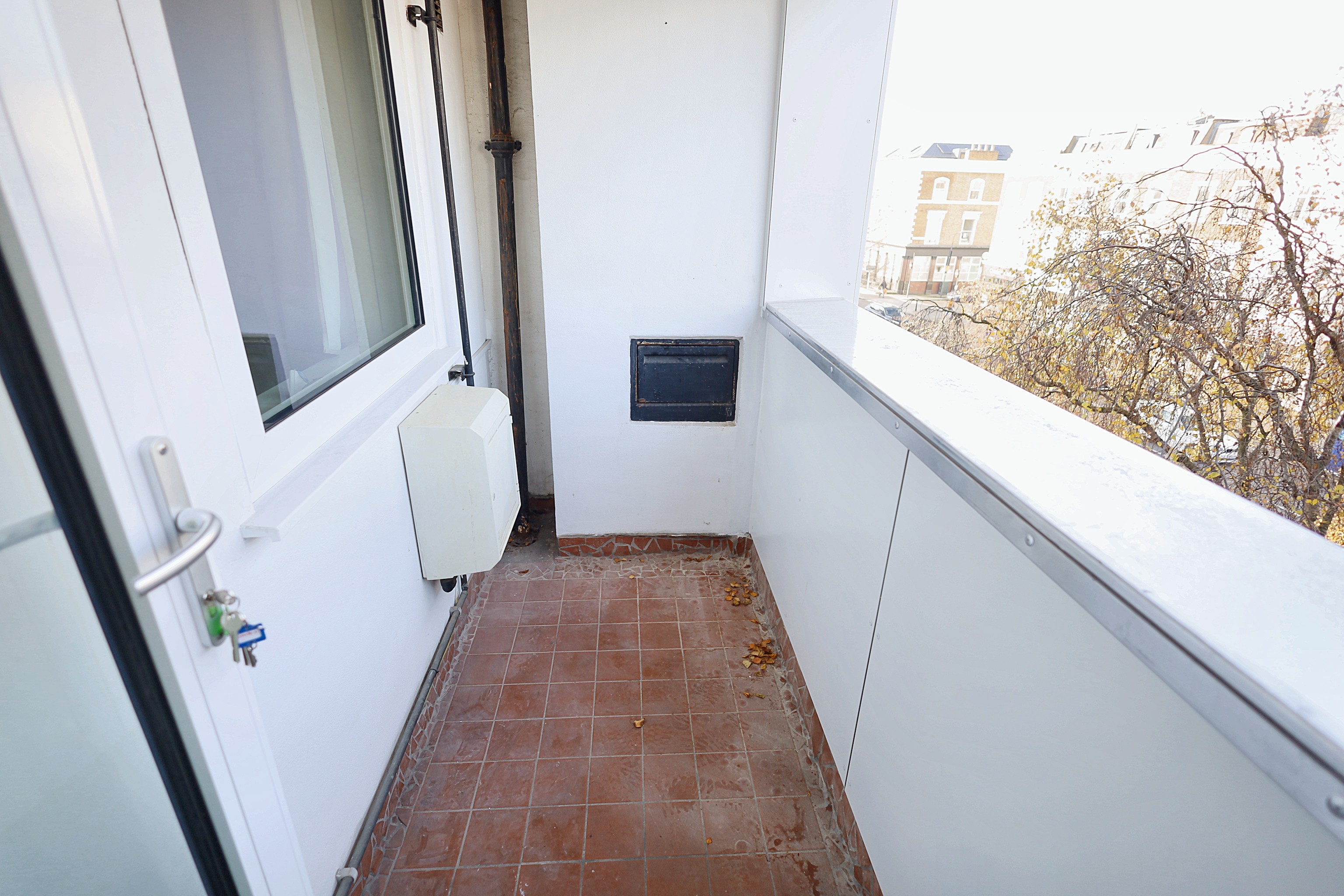 Flat 22, Verulam House, Hammersmith Grove, London,  W6 0NW