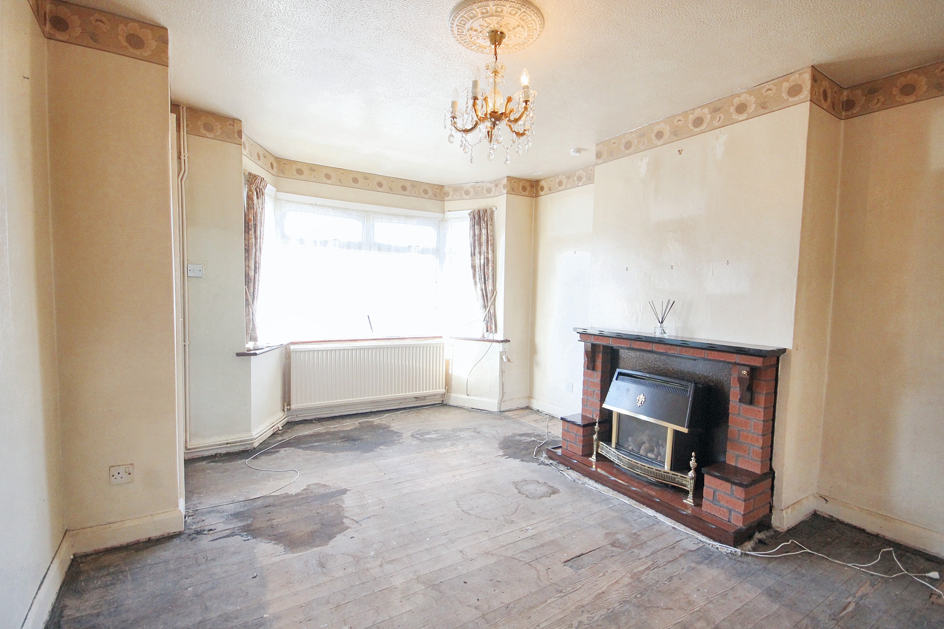 69 Wood Crescent, Hemel Hempstead, Hertfordshire, HP3 9EY