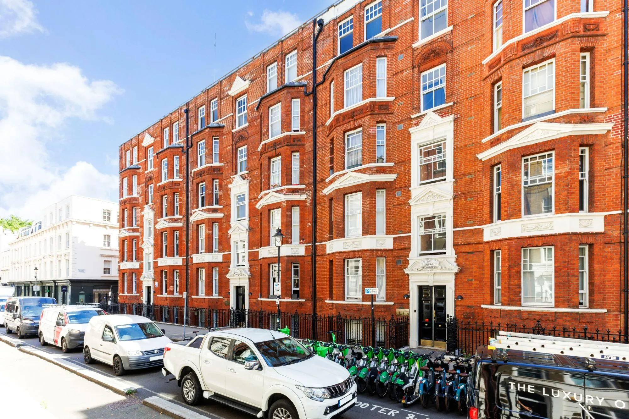 Flat 23 Russell Chambers, Bury Place, Bloomsbury, London WC1A 2JU