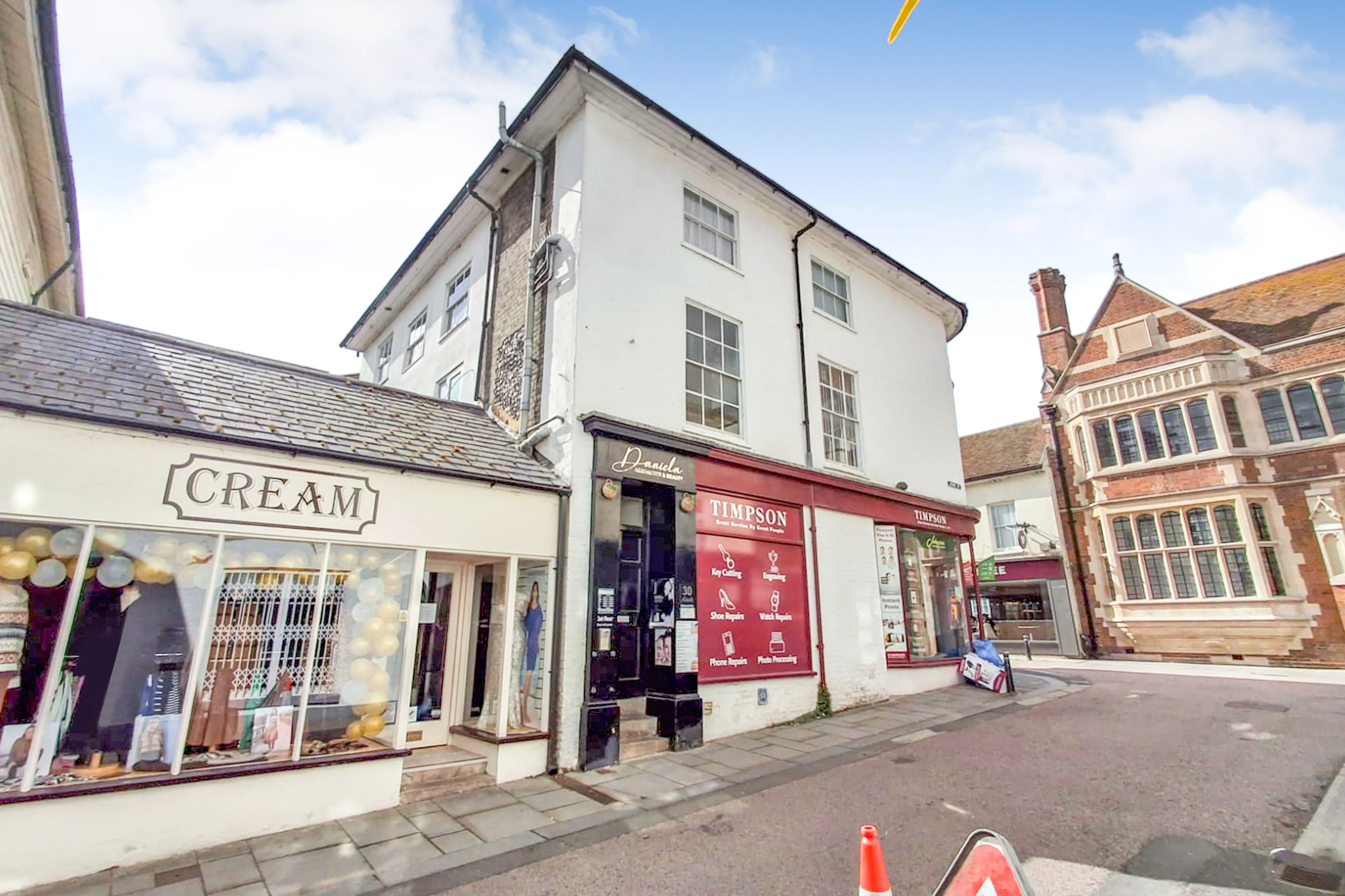 30-32 High Street, Royston, Hertfordshire, SG8 6DZ