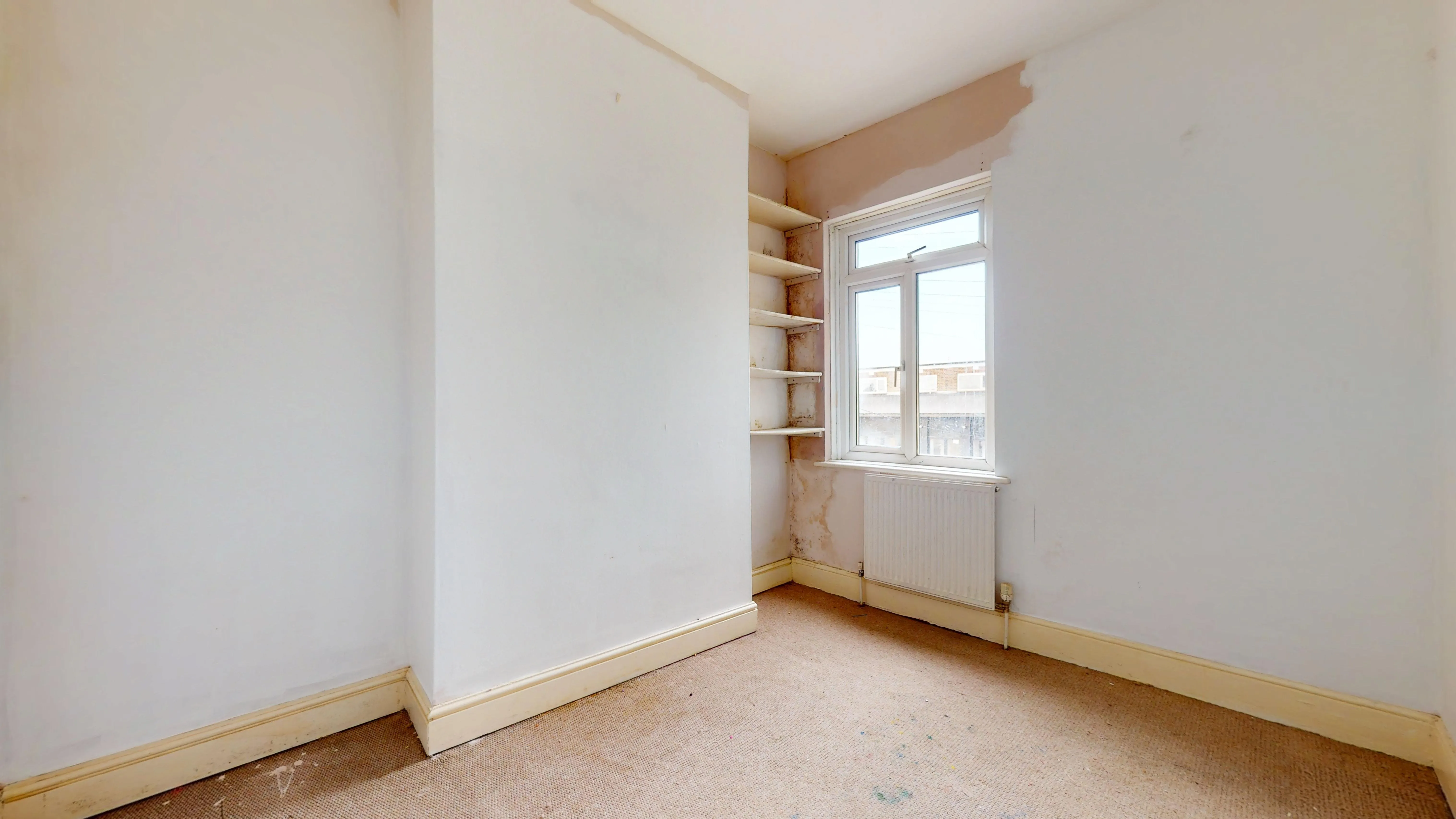 6 Winchcombe Road, Eastbourne, East Sussex, BN22 8DE