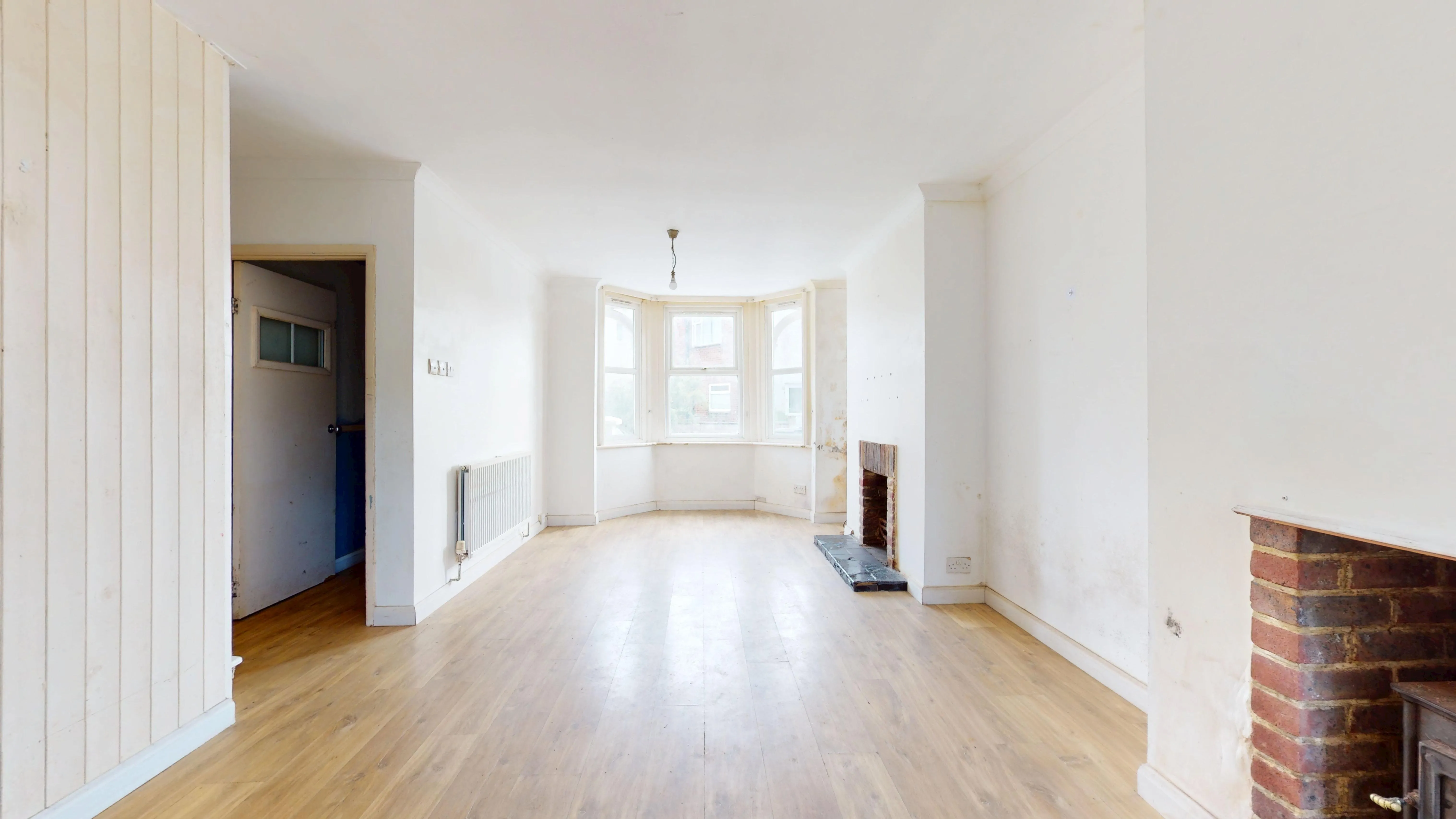 6 Winchcombe Road, Eastbourne, East Sussex, BN22 8DE