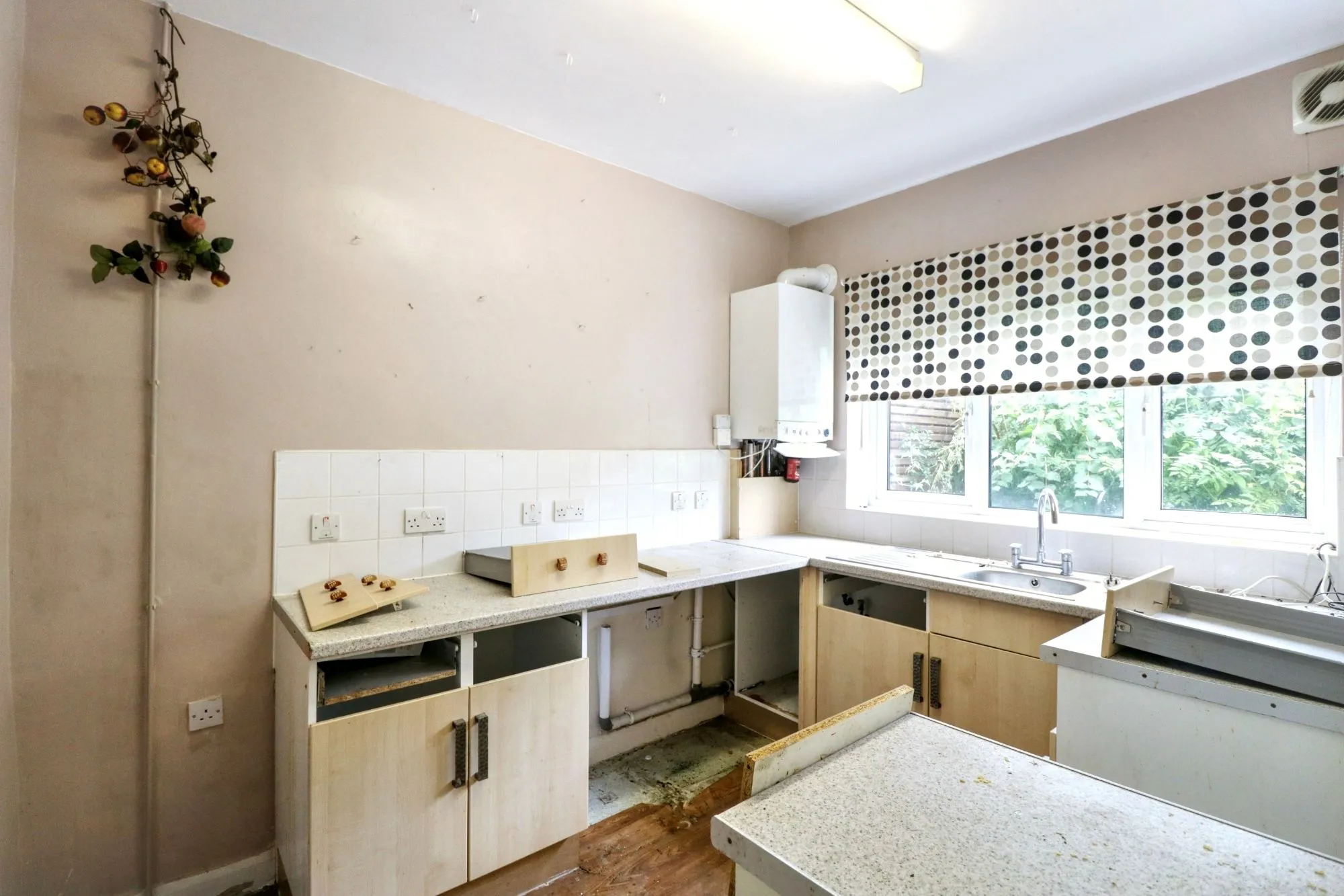 GFF & FFF, 11 Cavendish Drive, Leytonstone, London, E11 1DN