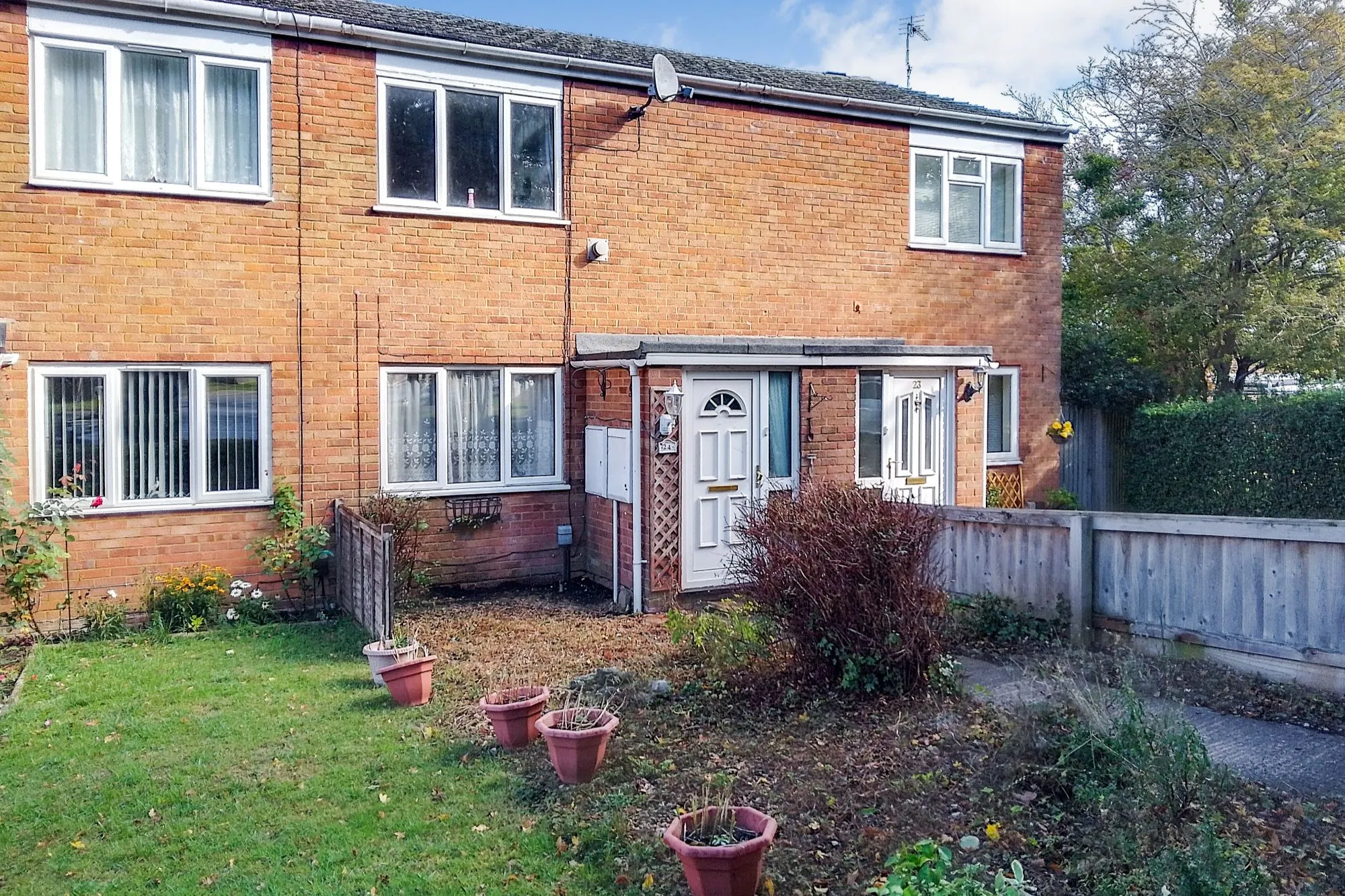24 Conisborough, Toothill, Swindon SN5 8ES