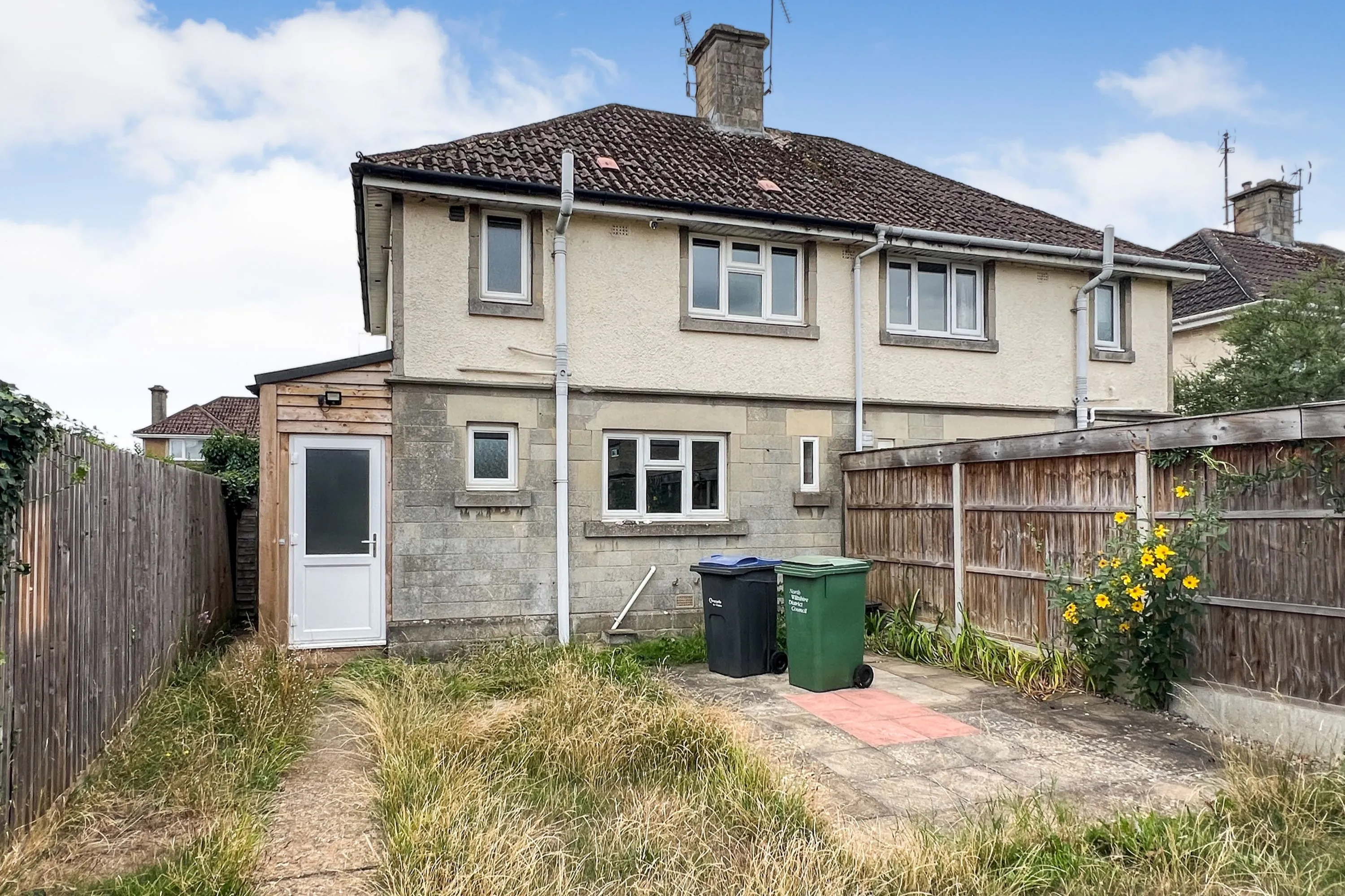 90 Ladyfield Road, Chippenham, Wiltshire, SN14 0AW