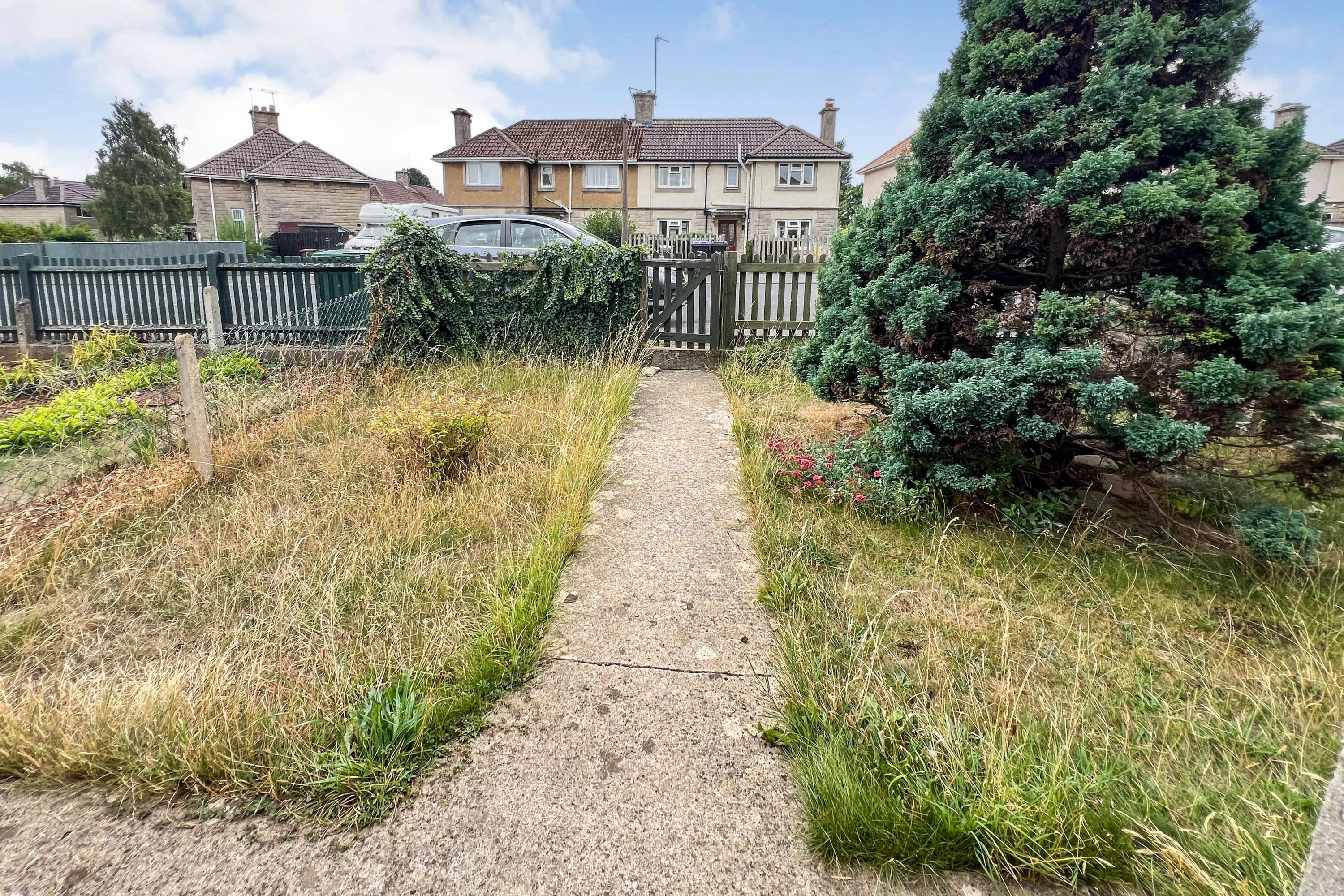 90 Ladyfield Road, Chippenham, Wiltshire, SN14 0AW