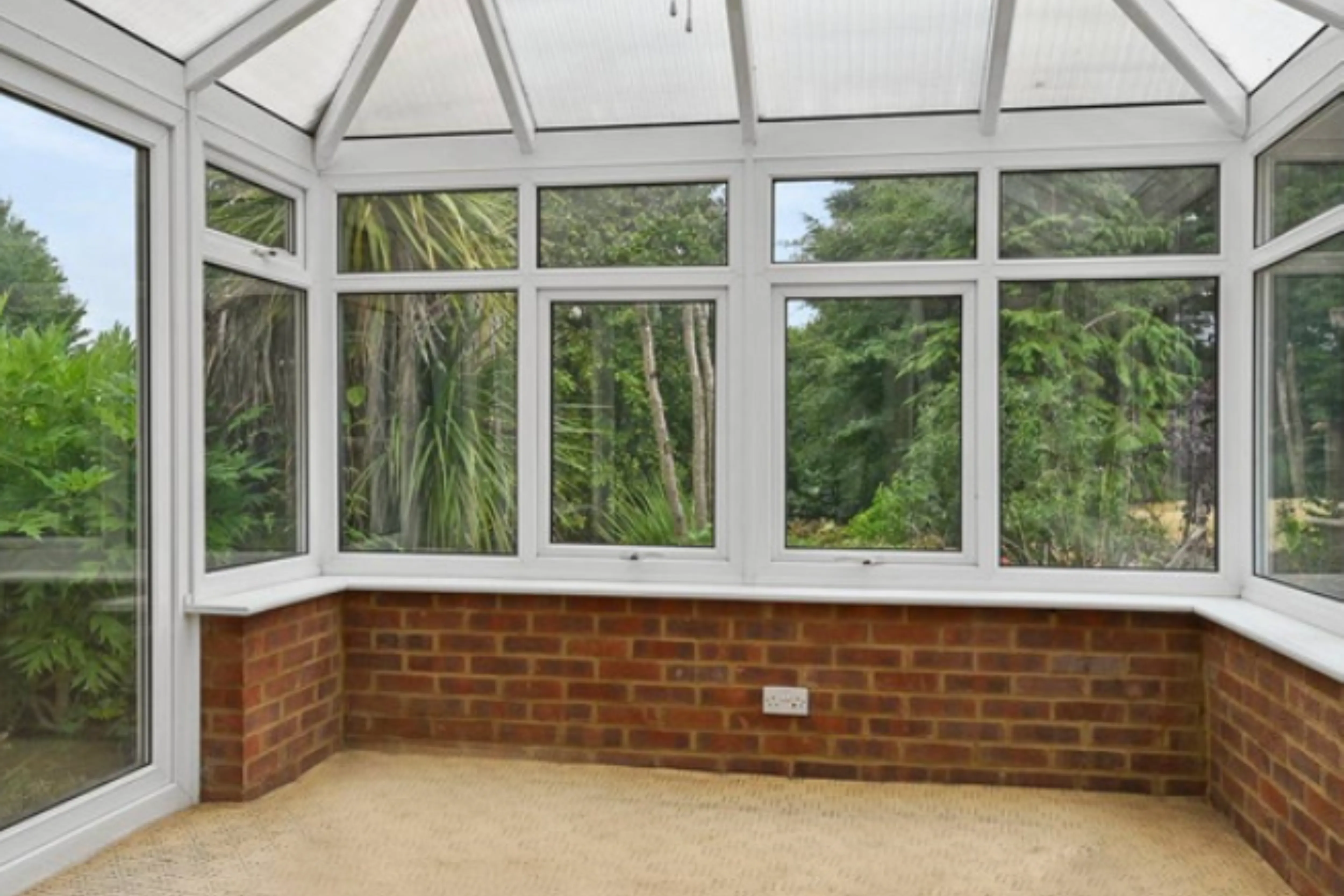 115 Newberries Avenue, Radlett, Hertfordshire WD7 7EN