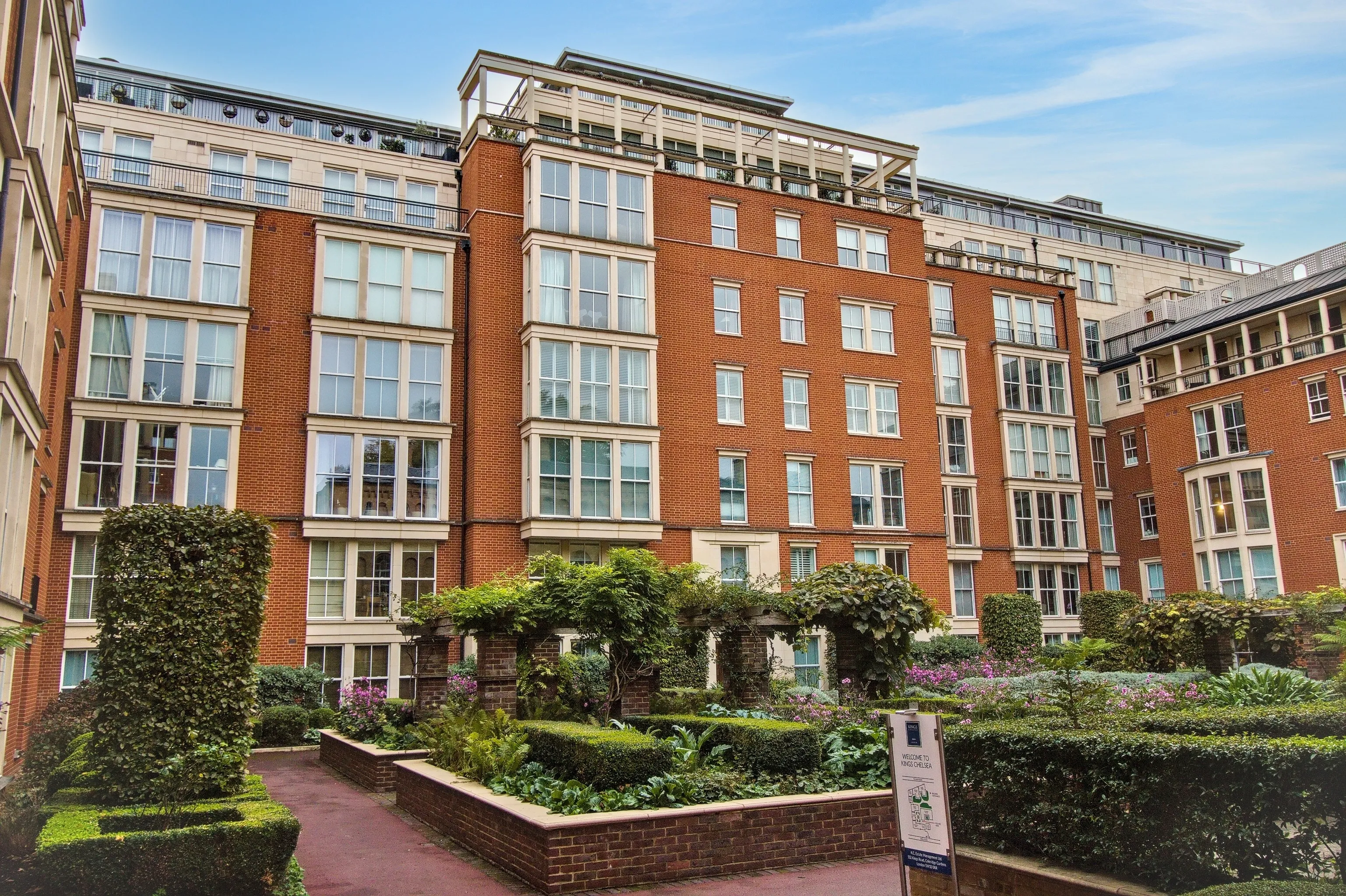 3 Francis House, Coleridge Gardens, Chelsea, London, SW10 0RP