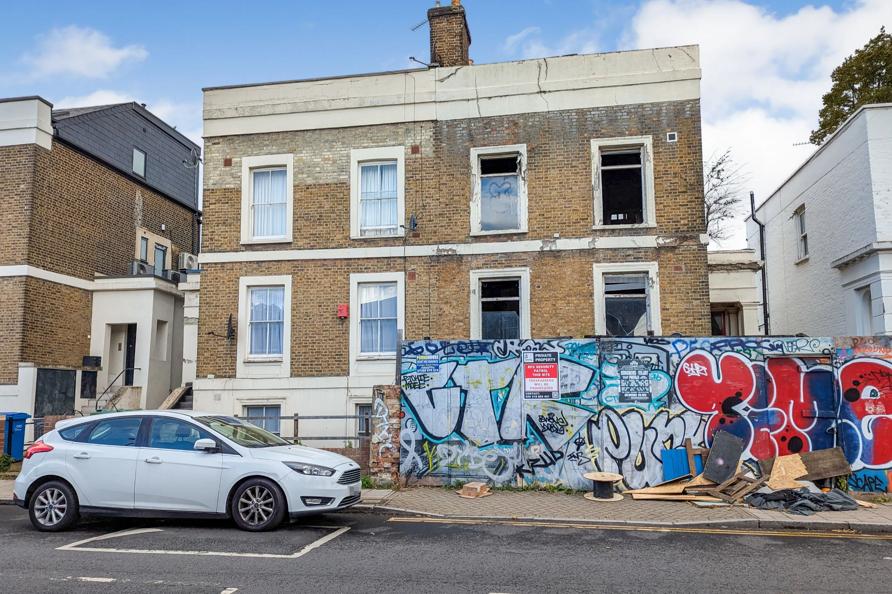 54 Lausanne Road, Peckham, London SE15 2JB