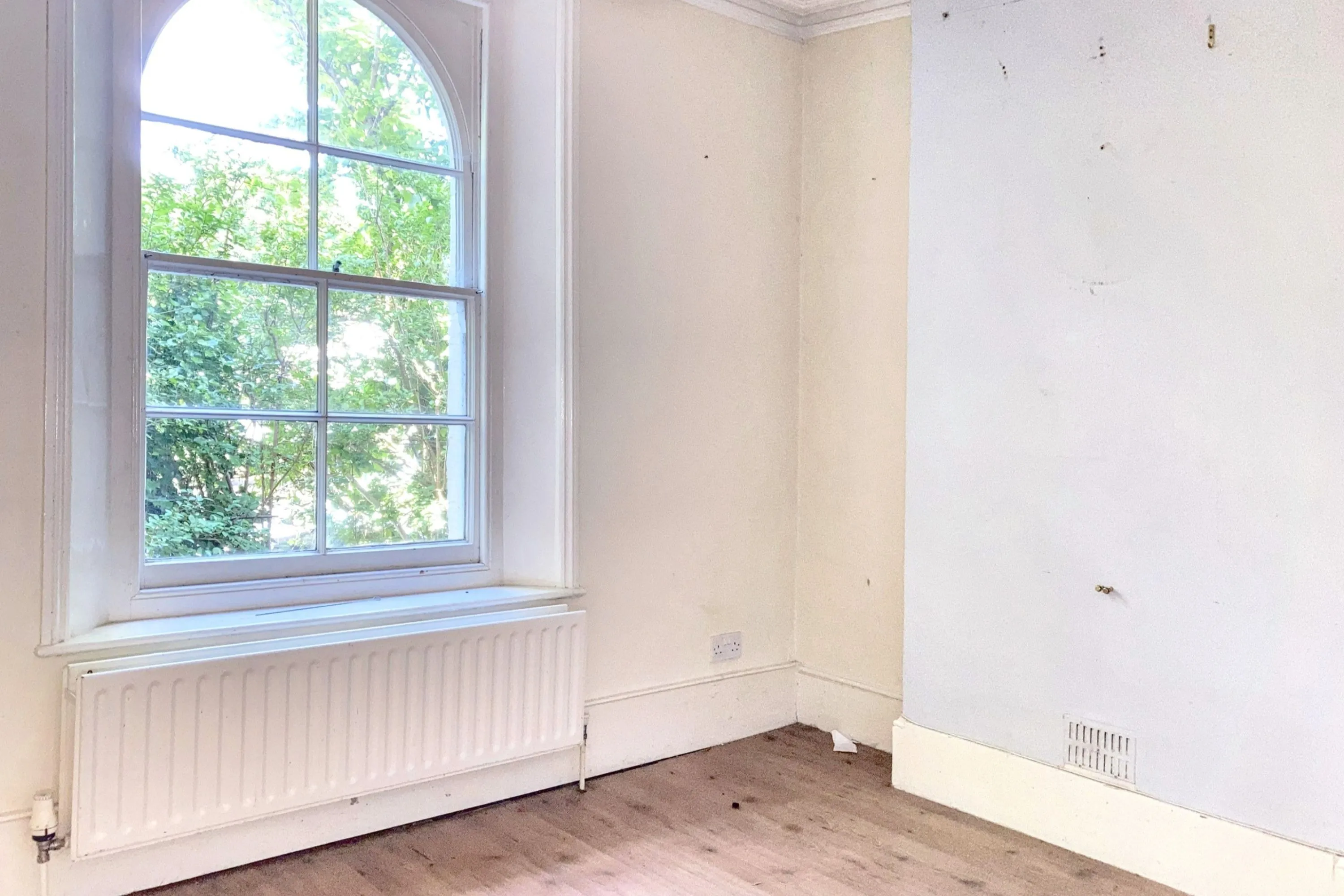 22 Southborough Road, Bromley, Kent, BR1 2EB