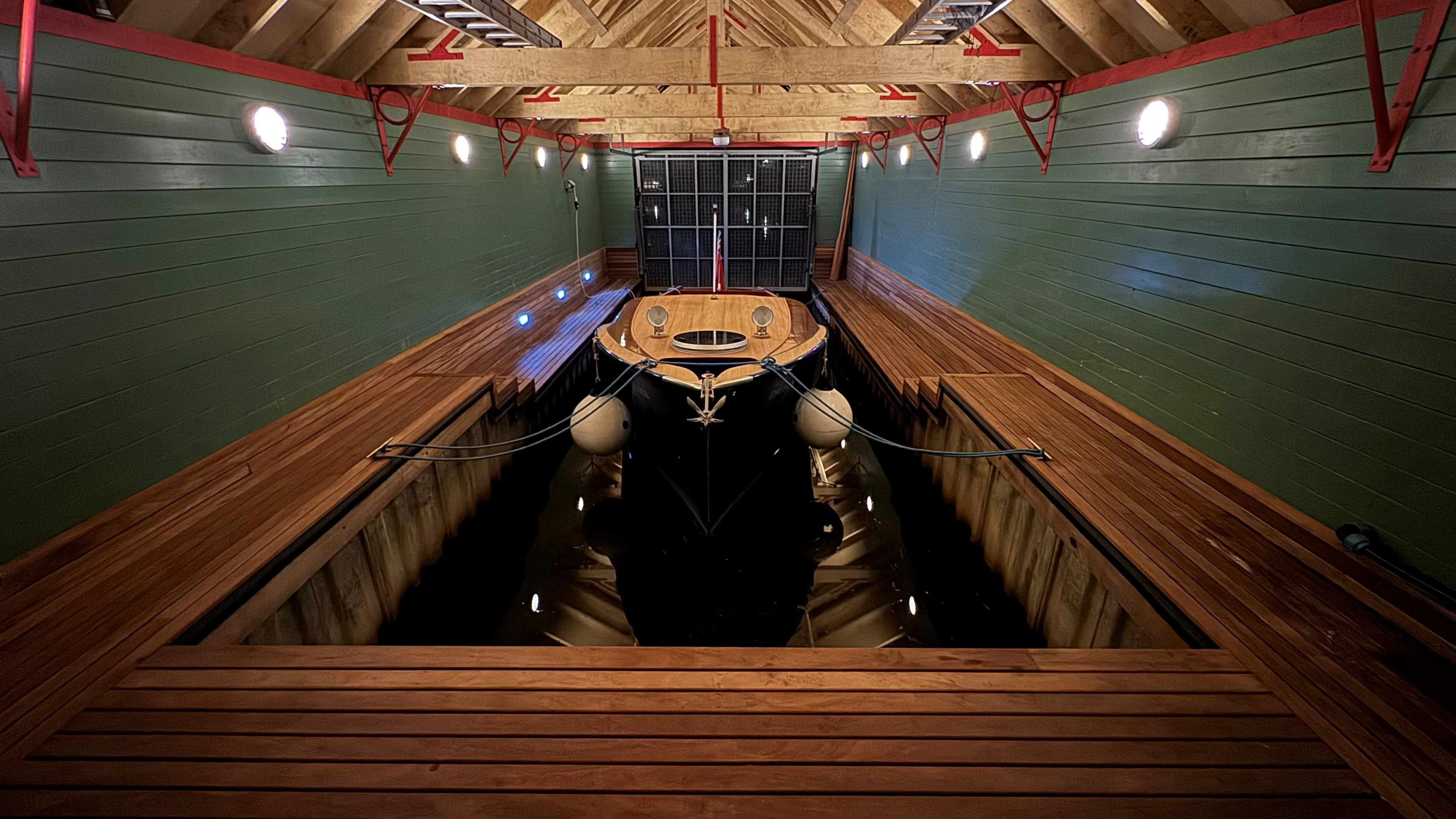 Doannee House, Fishery Road, Bray, Berkshire, SL6 1UN