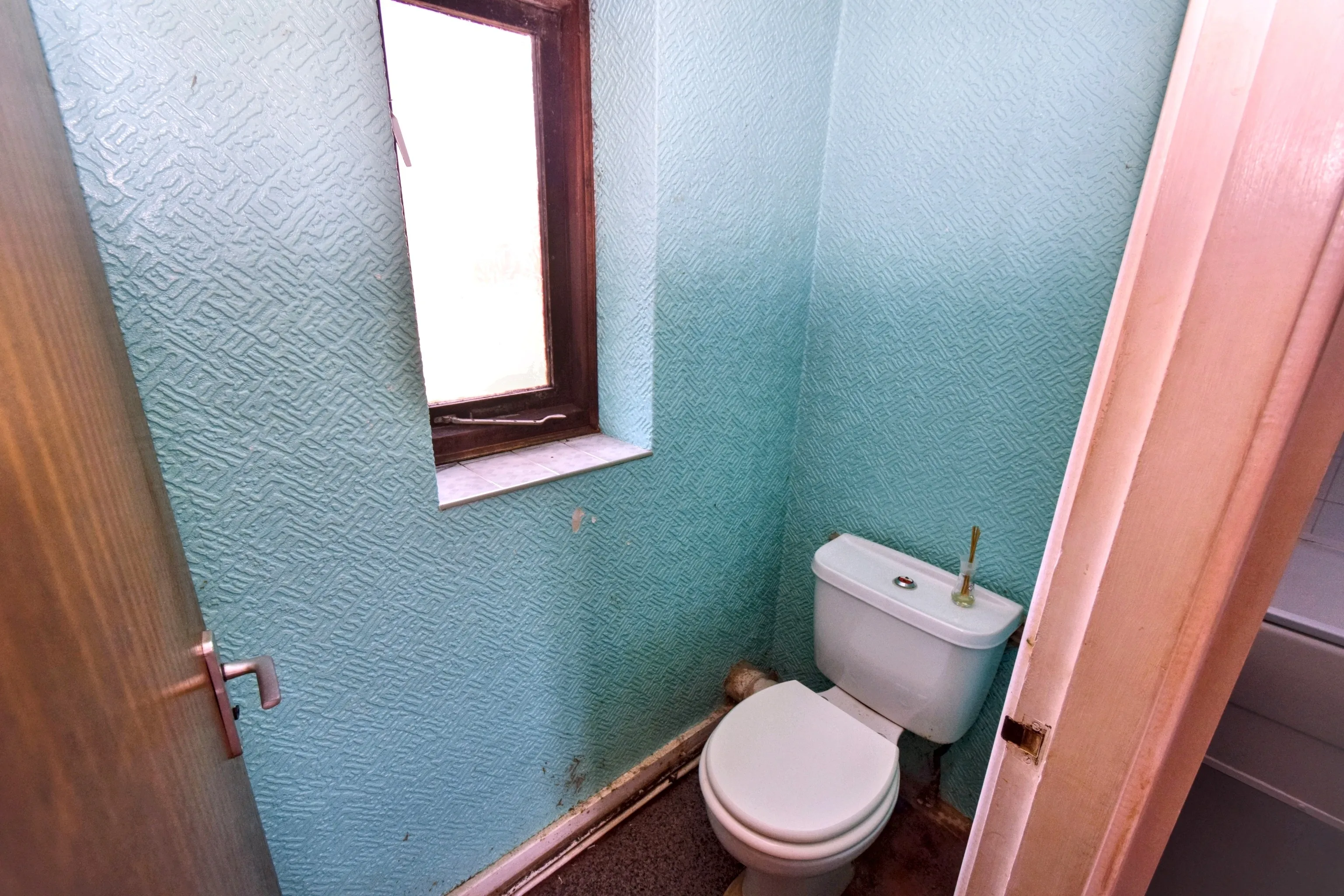 72 Poplar Road, Loughborough, Leicestershire, LE11 2JT