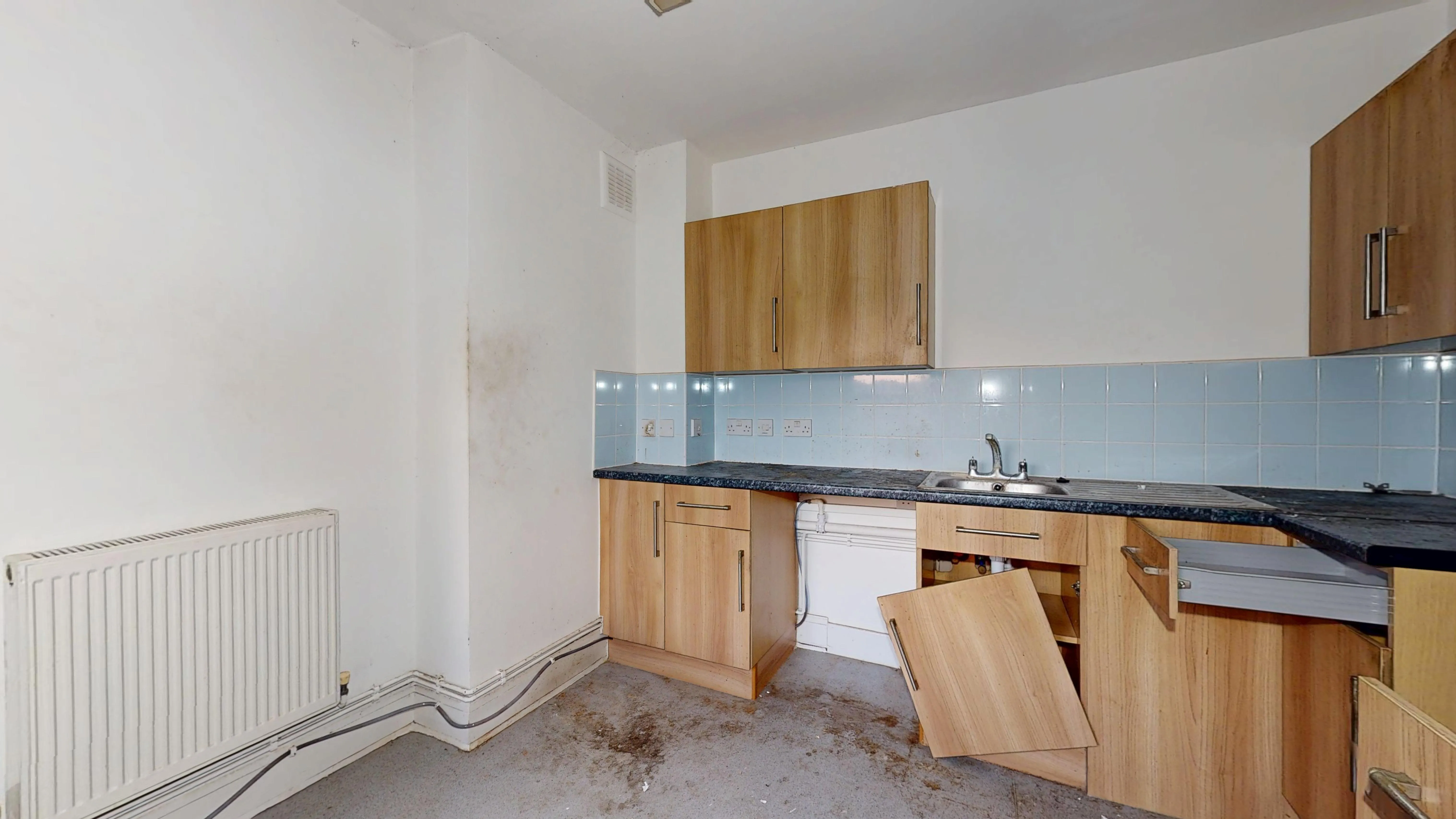 Flat B, 17 Durley Road, Stamford Hill, London, N16 5JW
