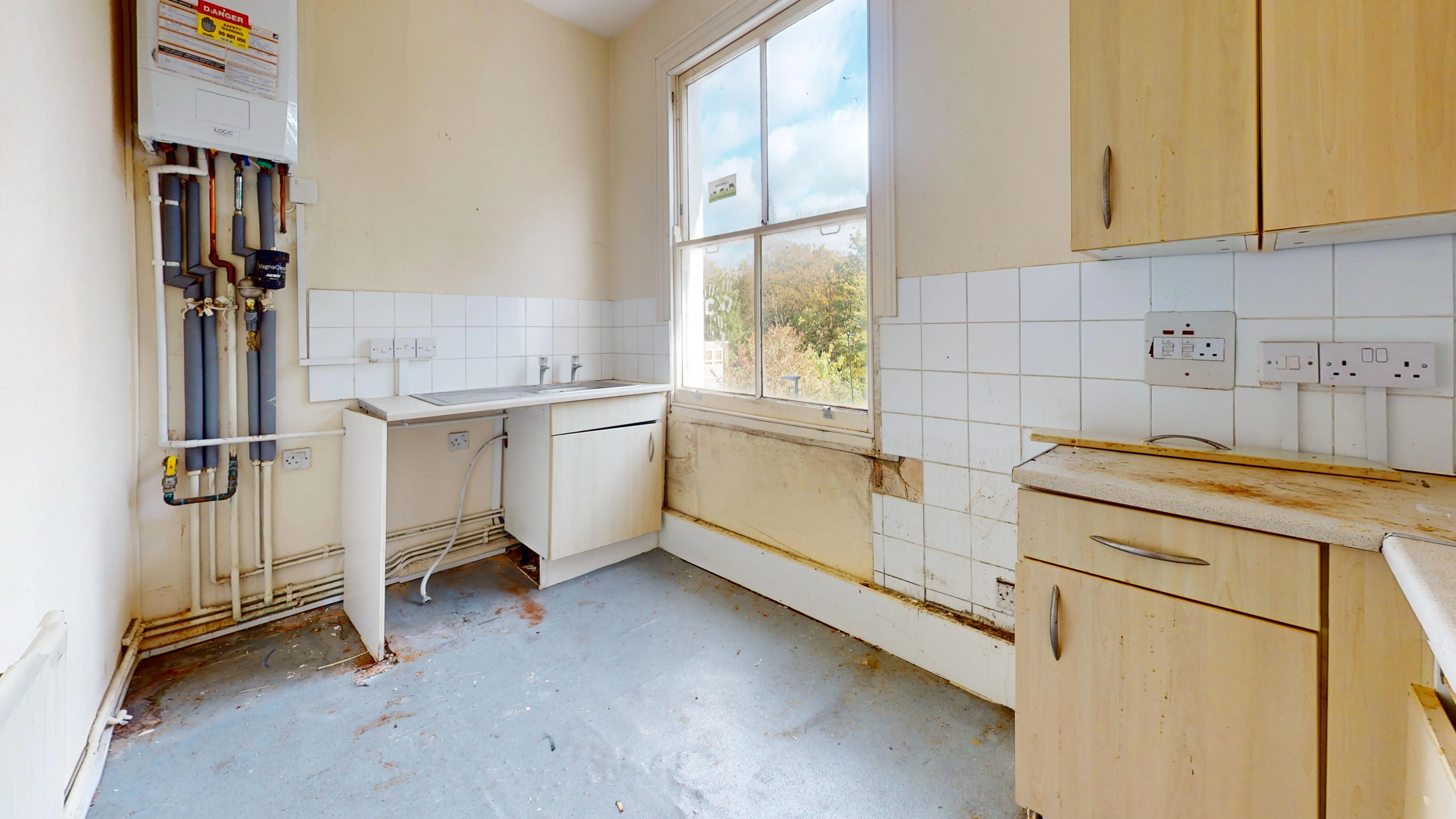 Flat F, 93 Highbury Hill, Highbury, London, N5 1SX