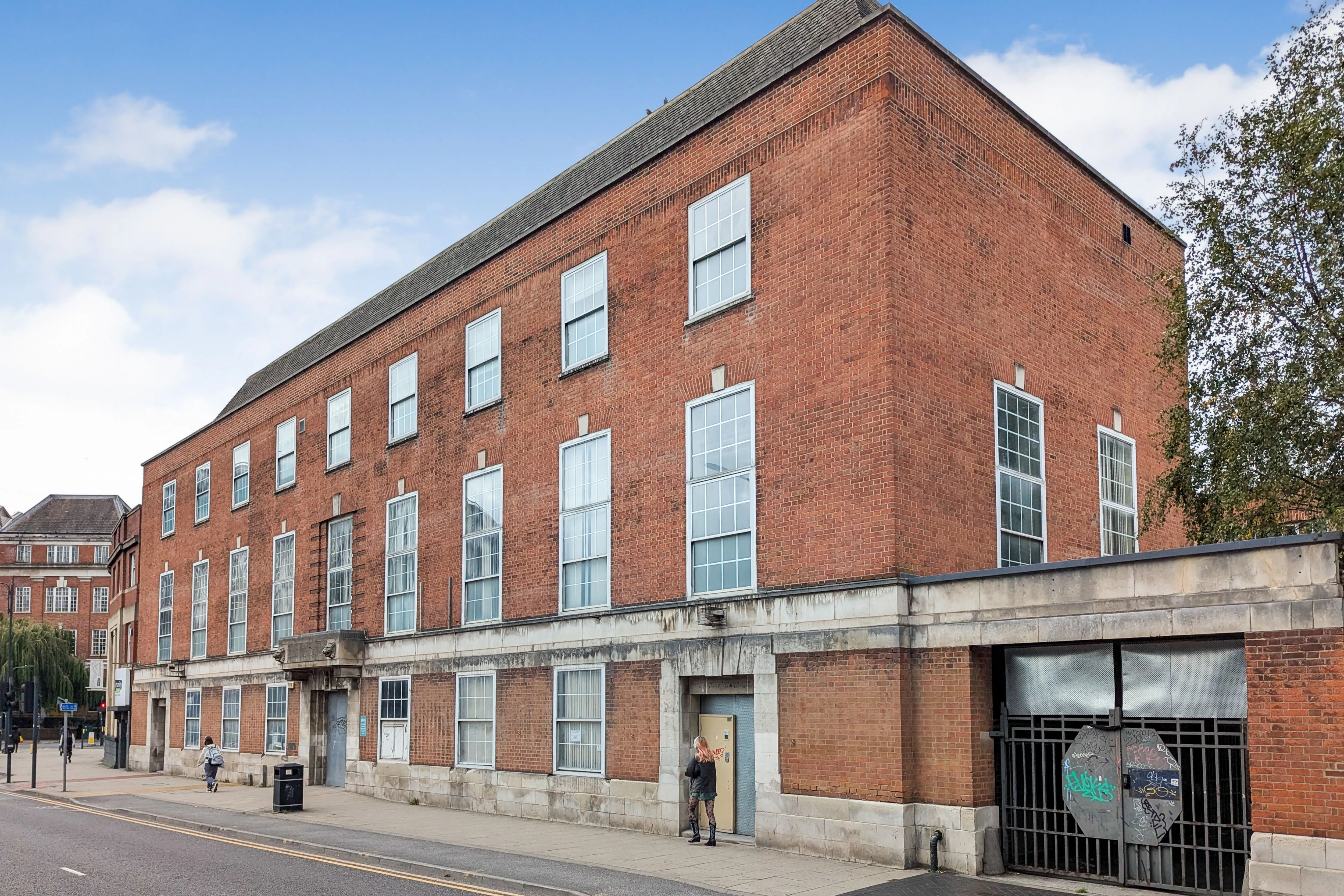 35 Eastgate, Leeds, LS2 7RE