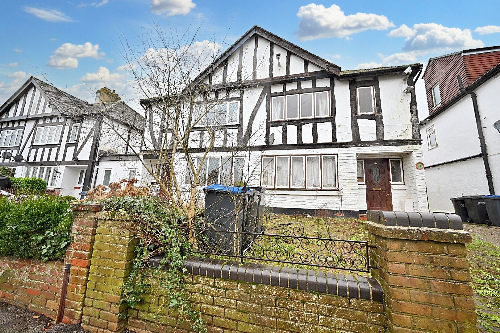 71 Court Avenue, Coulsdon CR5 1HJ