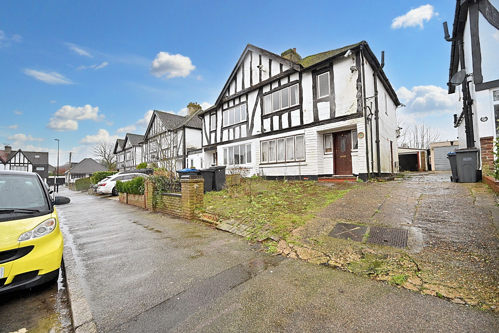 71 Court Avenue, Coulsdon CR5 1HJ