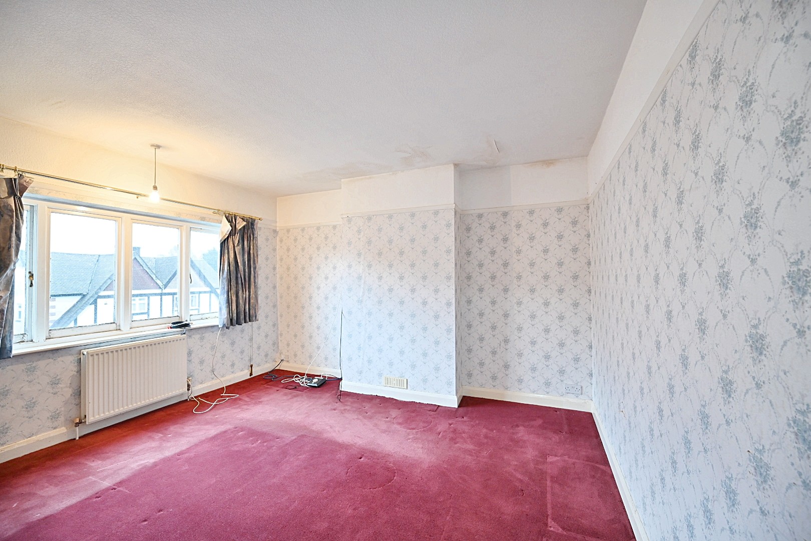 71 Court Avenue, Coulsdon CR5 1HJ