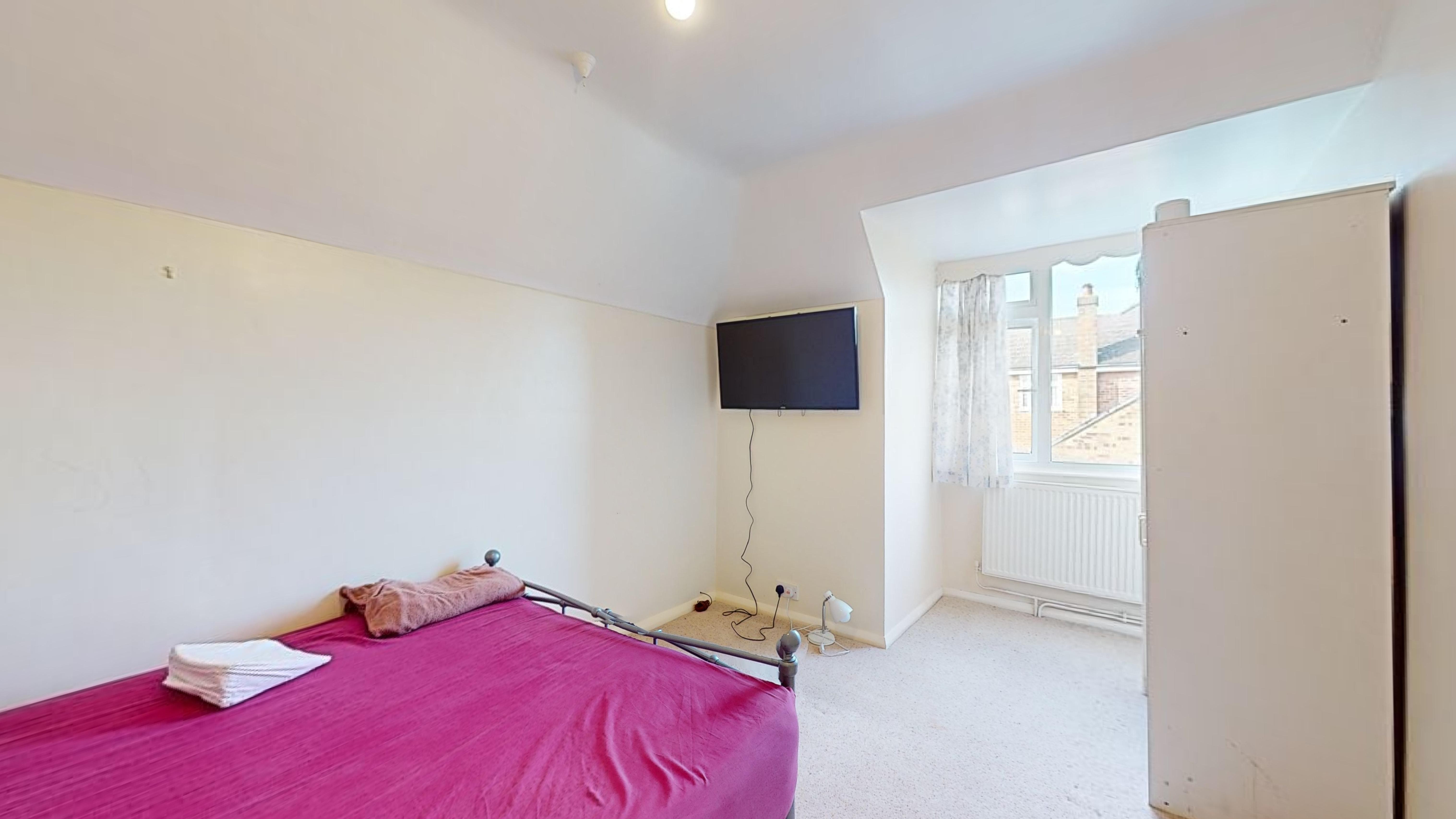 New Haven, Blackhorse Lane, North Weald, Epping, Essex, CM16 6EP