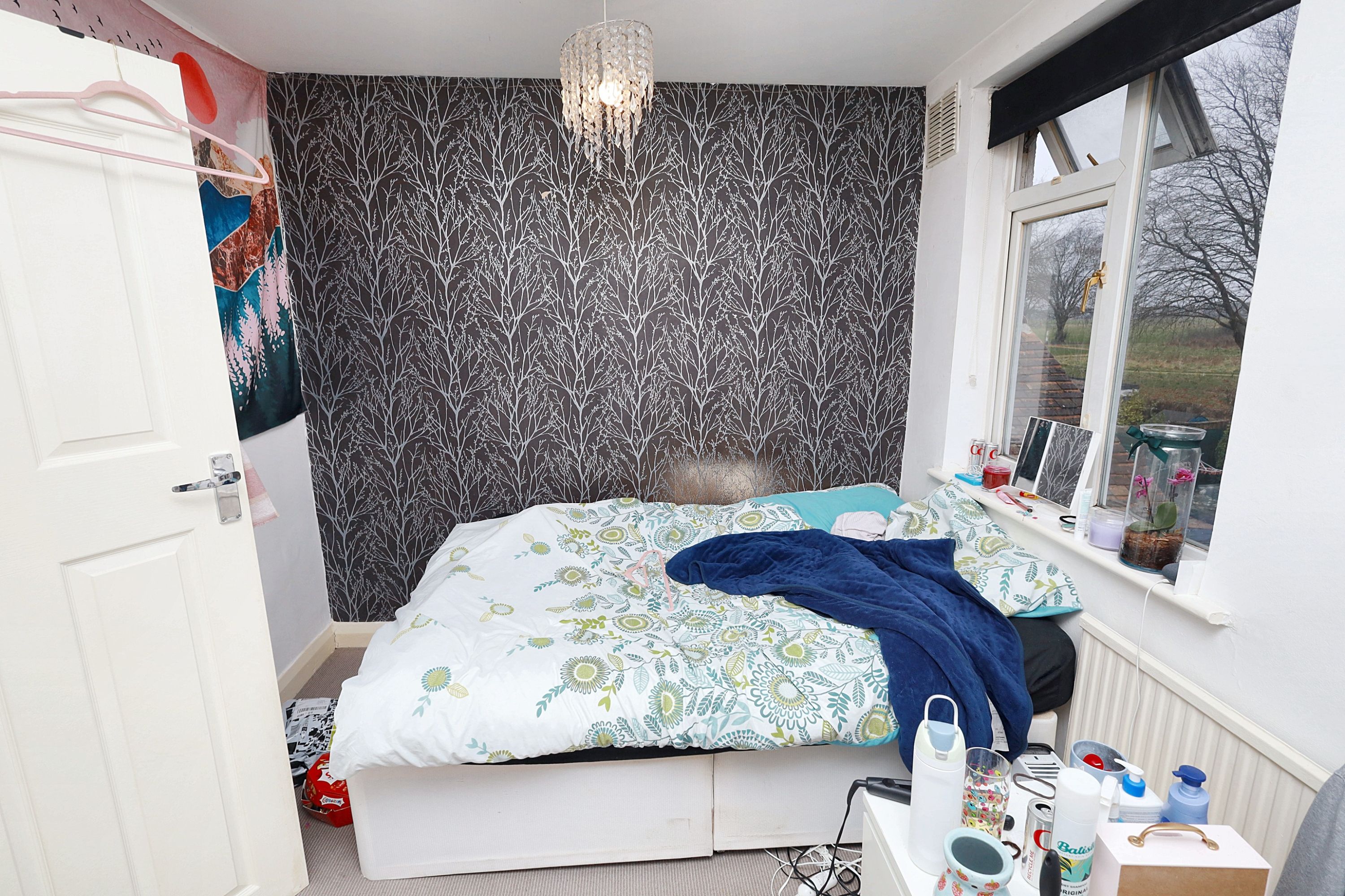 203 Hounslow Road, Hanworth, Feltham, TW13 6AD