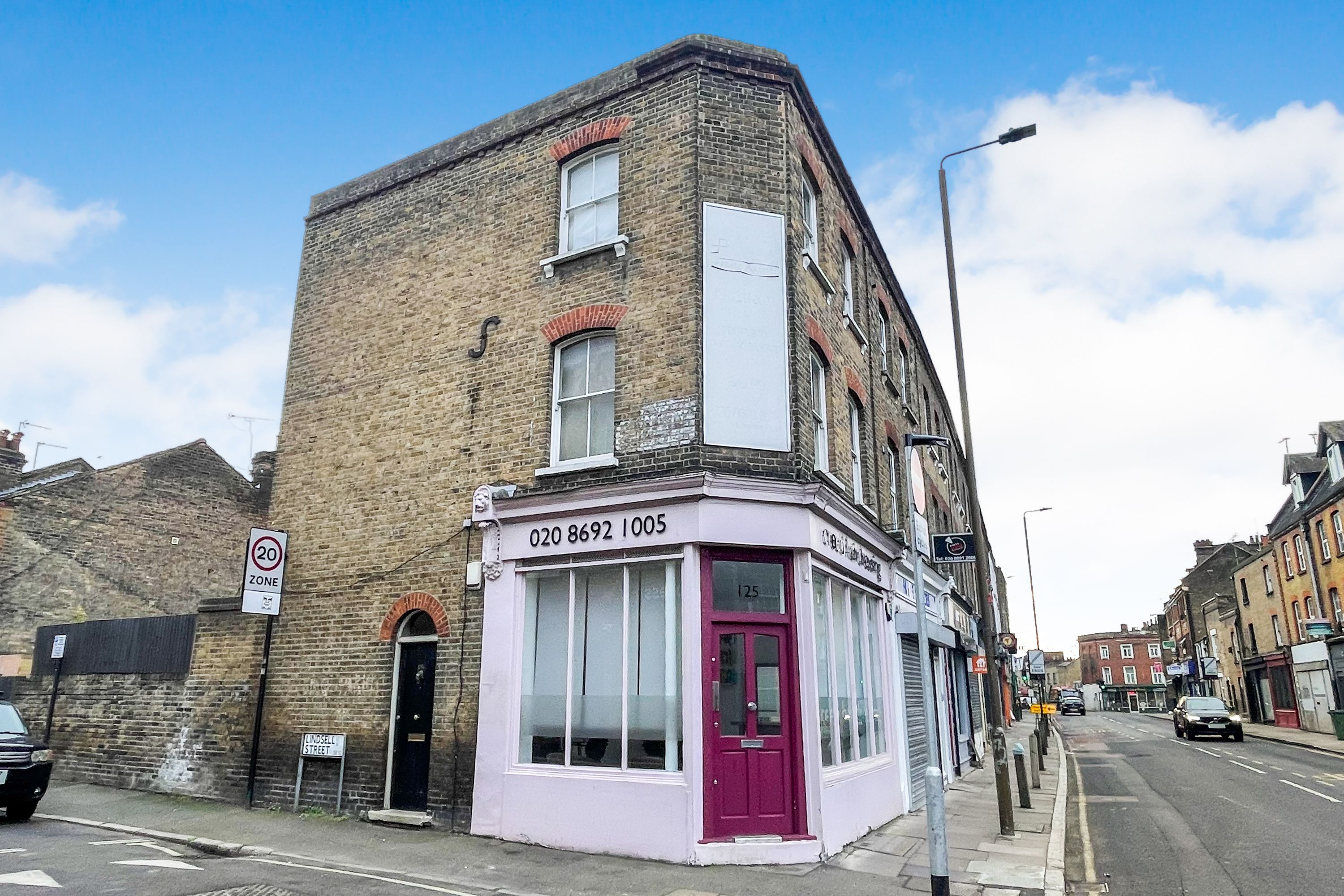 125/125A Greenwich South Street, London SE10 8NX