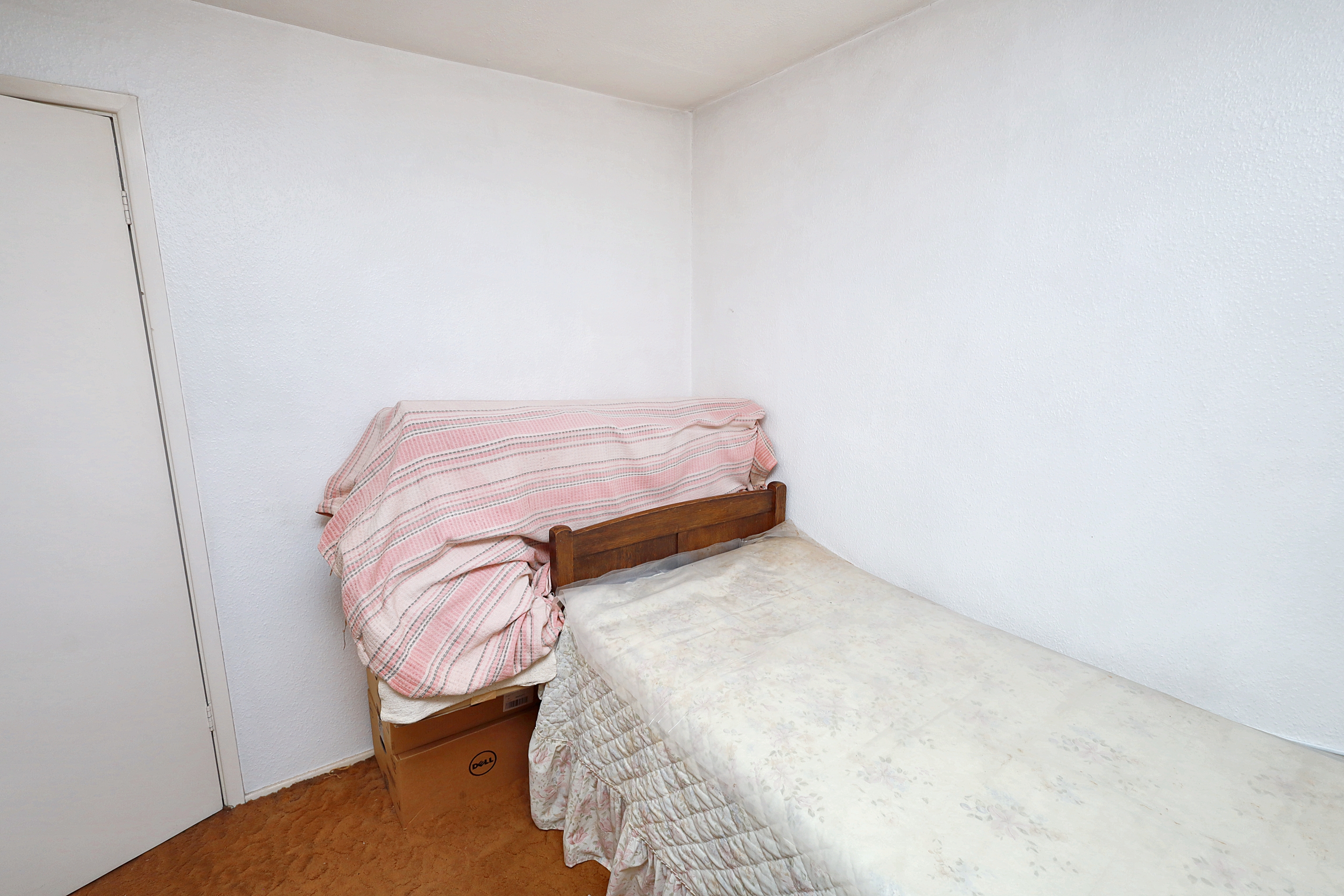 122 Jeremys Green, Edmonton, London, N18 2ND