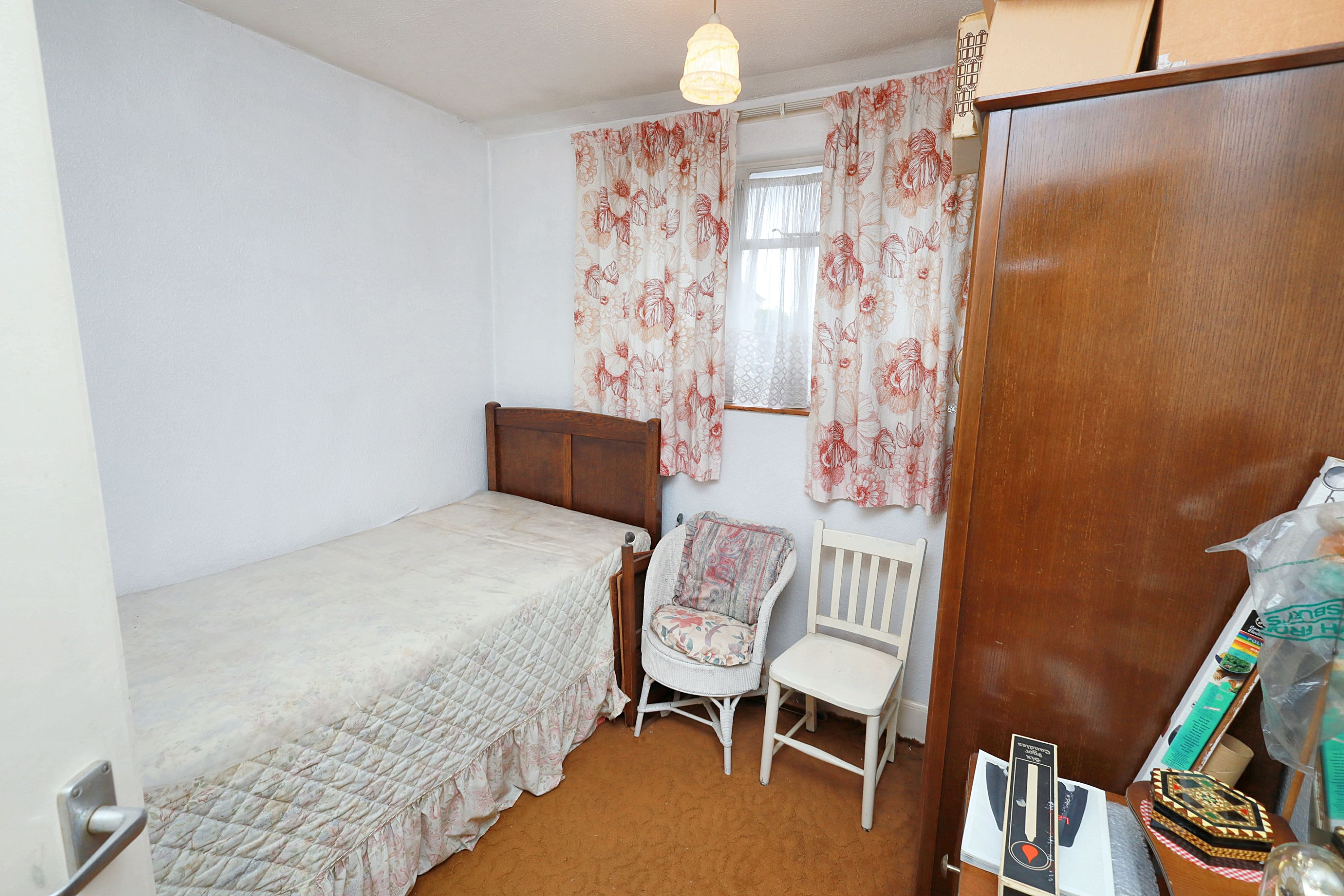 122 Jeremys Green, Edmonton, London, N18 2ND