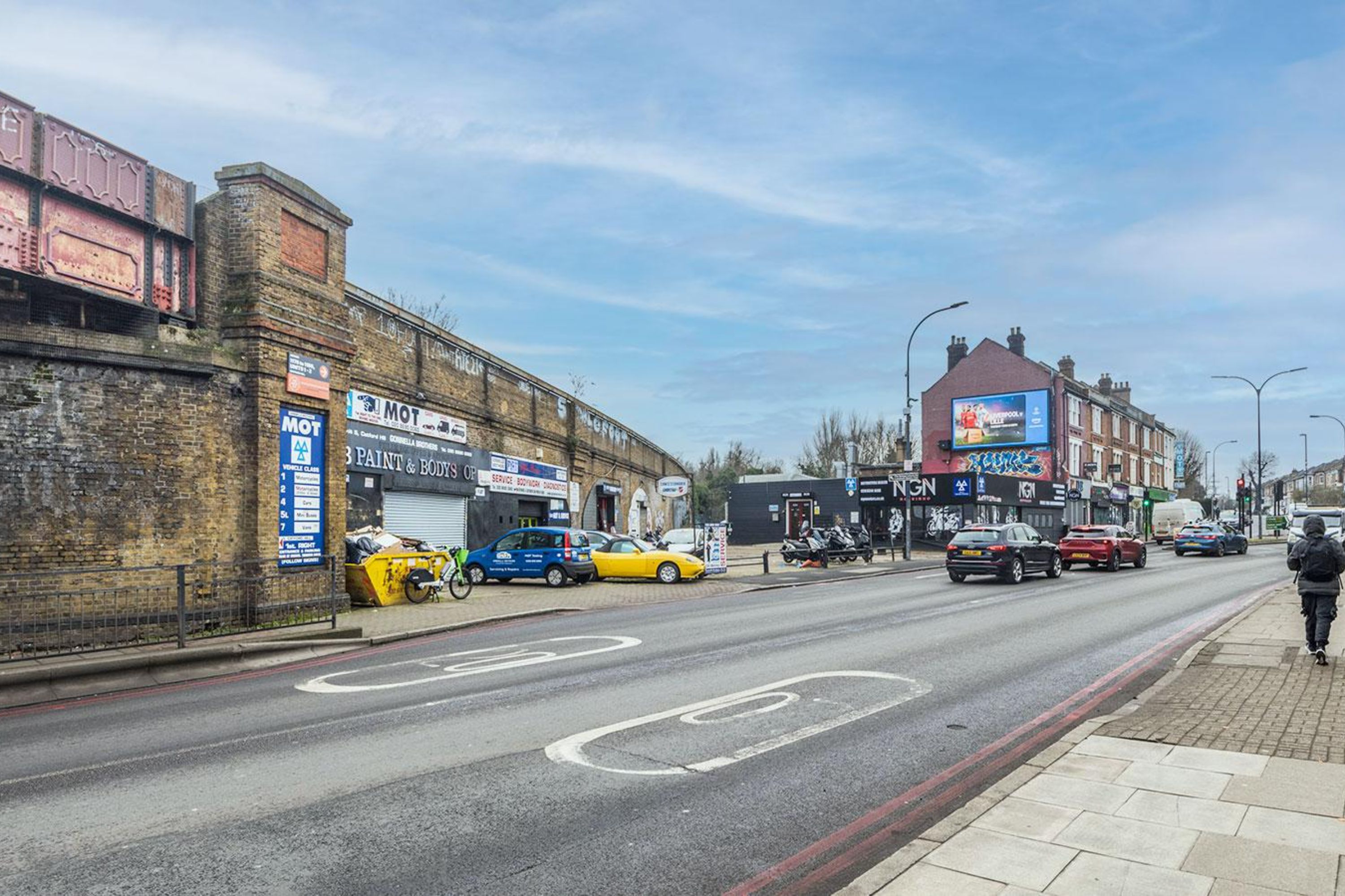 13 Catford Hill, Catford, London SE6 4NU
