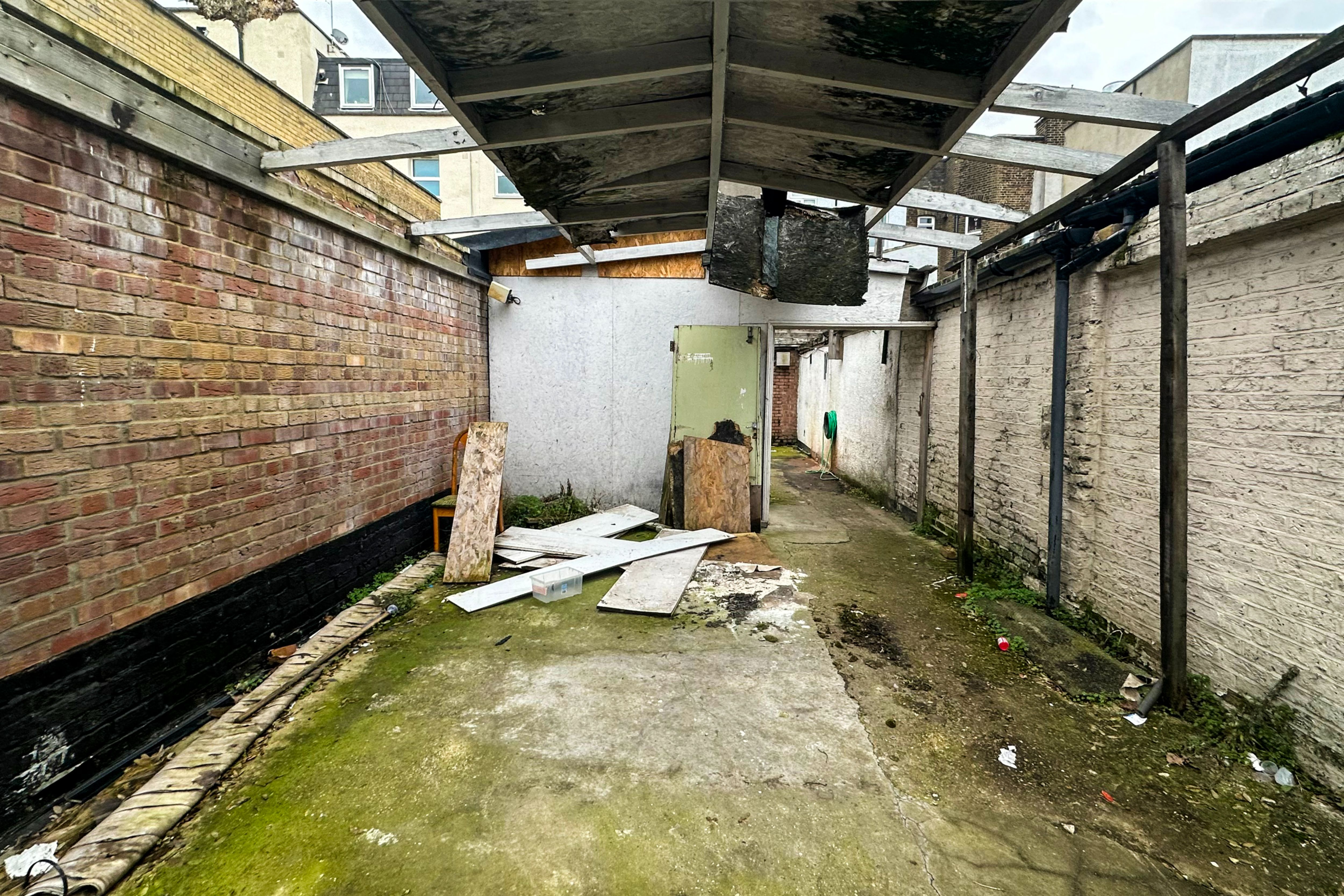86 High Street, Penge, London, SE20 7HB