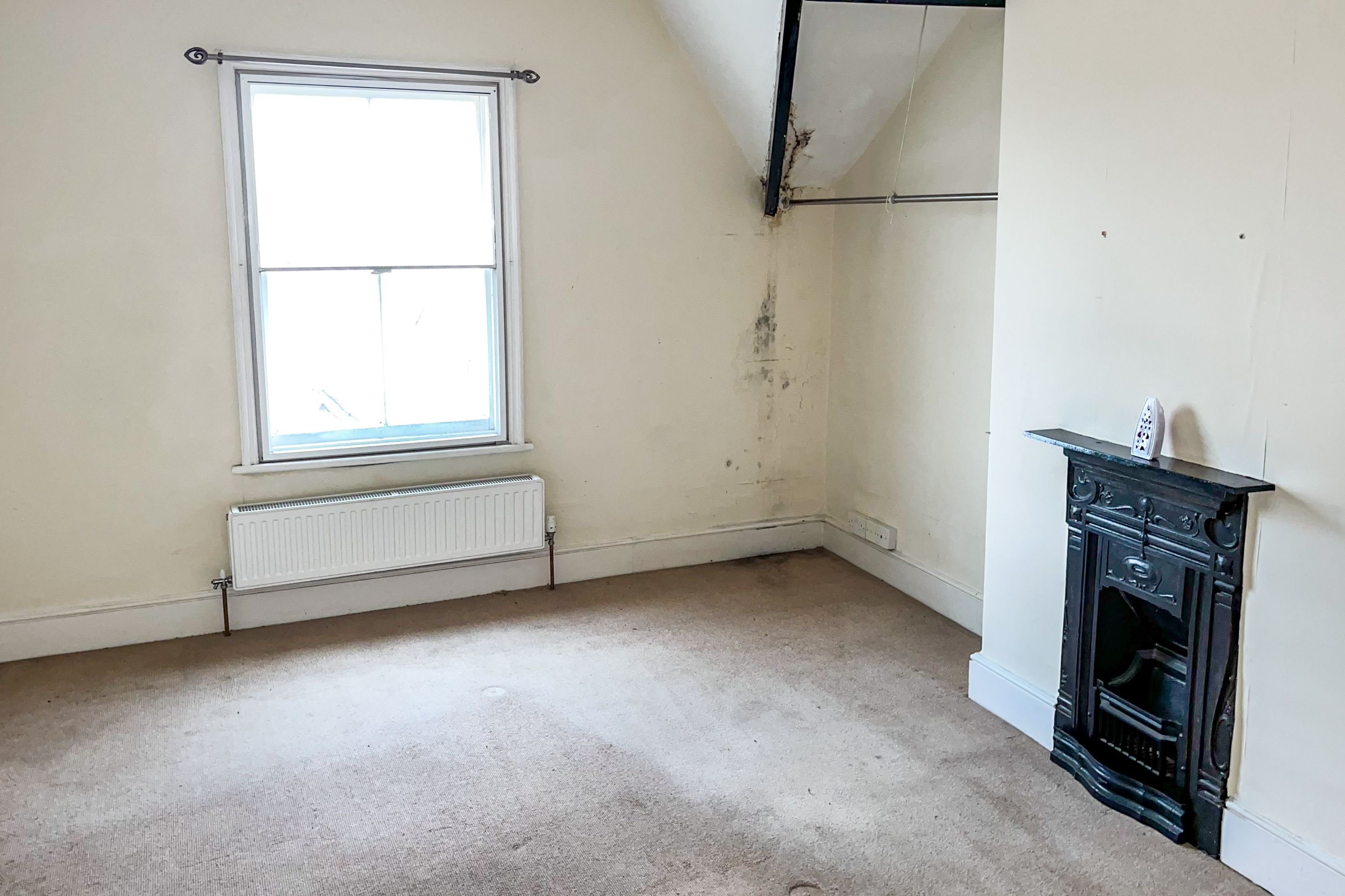 3 Park Crescent, Llandrindod Wells, LD1 6AB